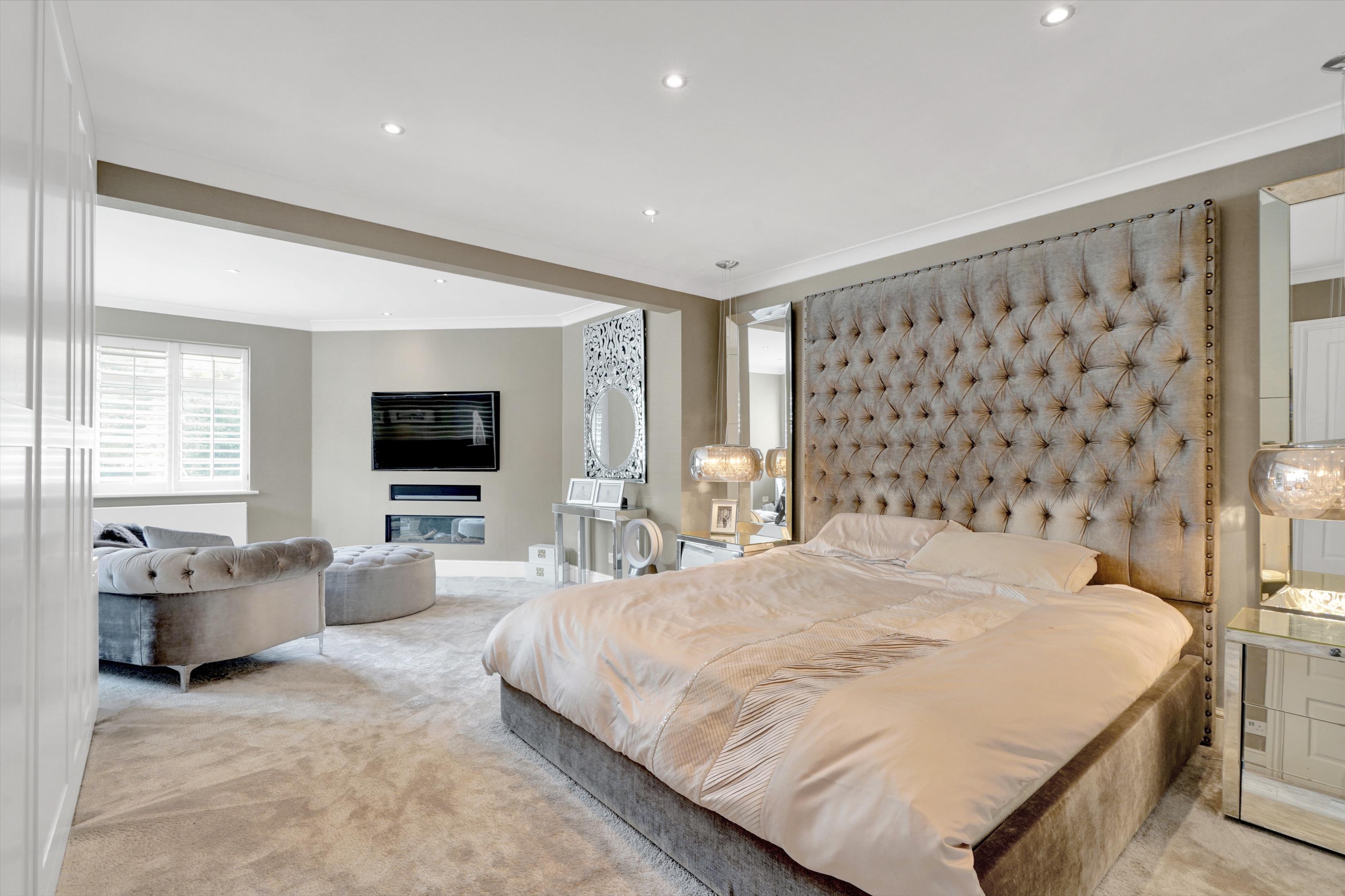 Queens Road, Hersham, Walton-on-Thames, Surrey KT12