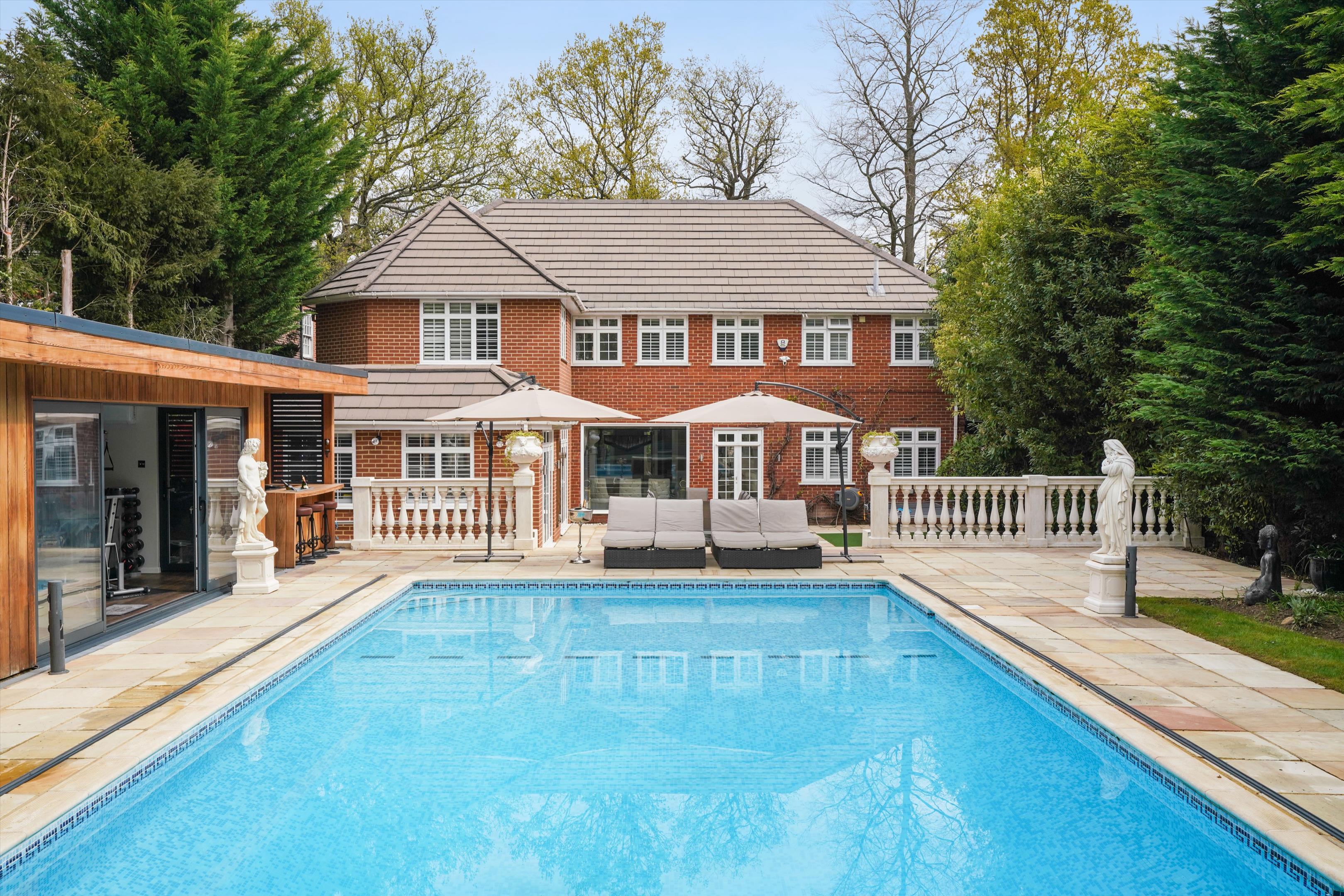 Queens Road, Hersham, Walton-on-Thames, Surrey KT12