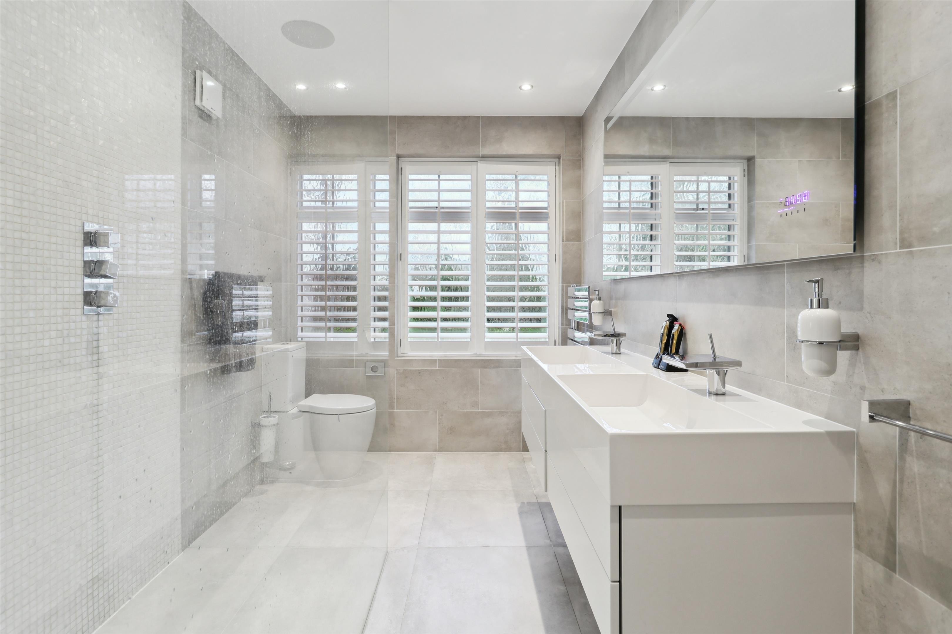 Queens Road, Hersham, Walton-on-Thames, Surrey KT12