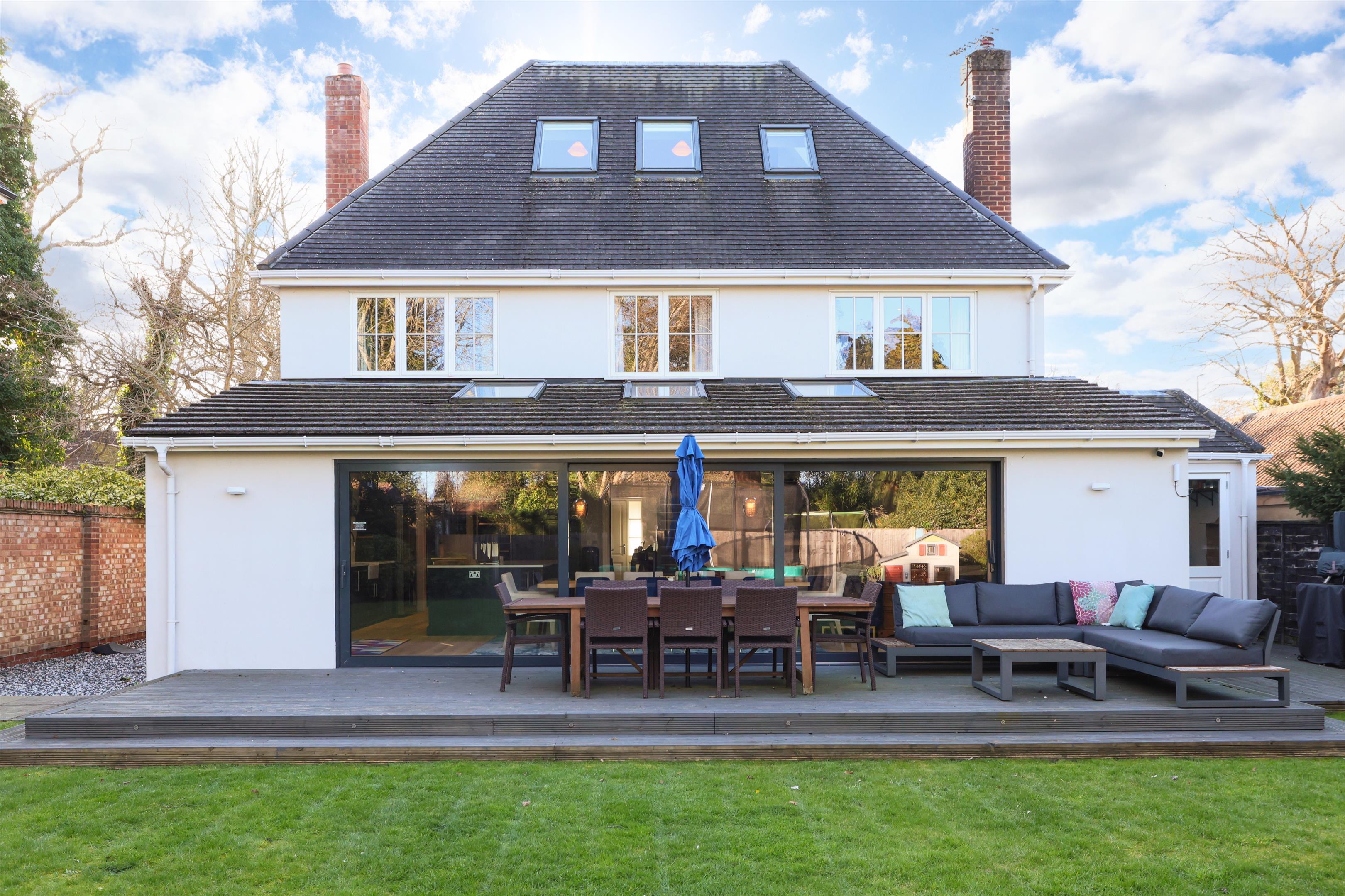 Westcar Lane, Hersham, Walton-on-Thames, Surrey KT12