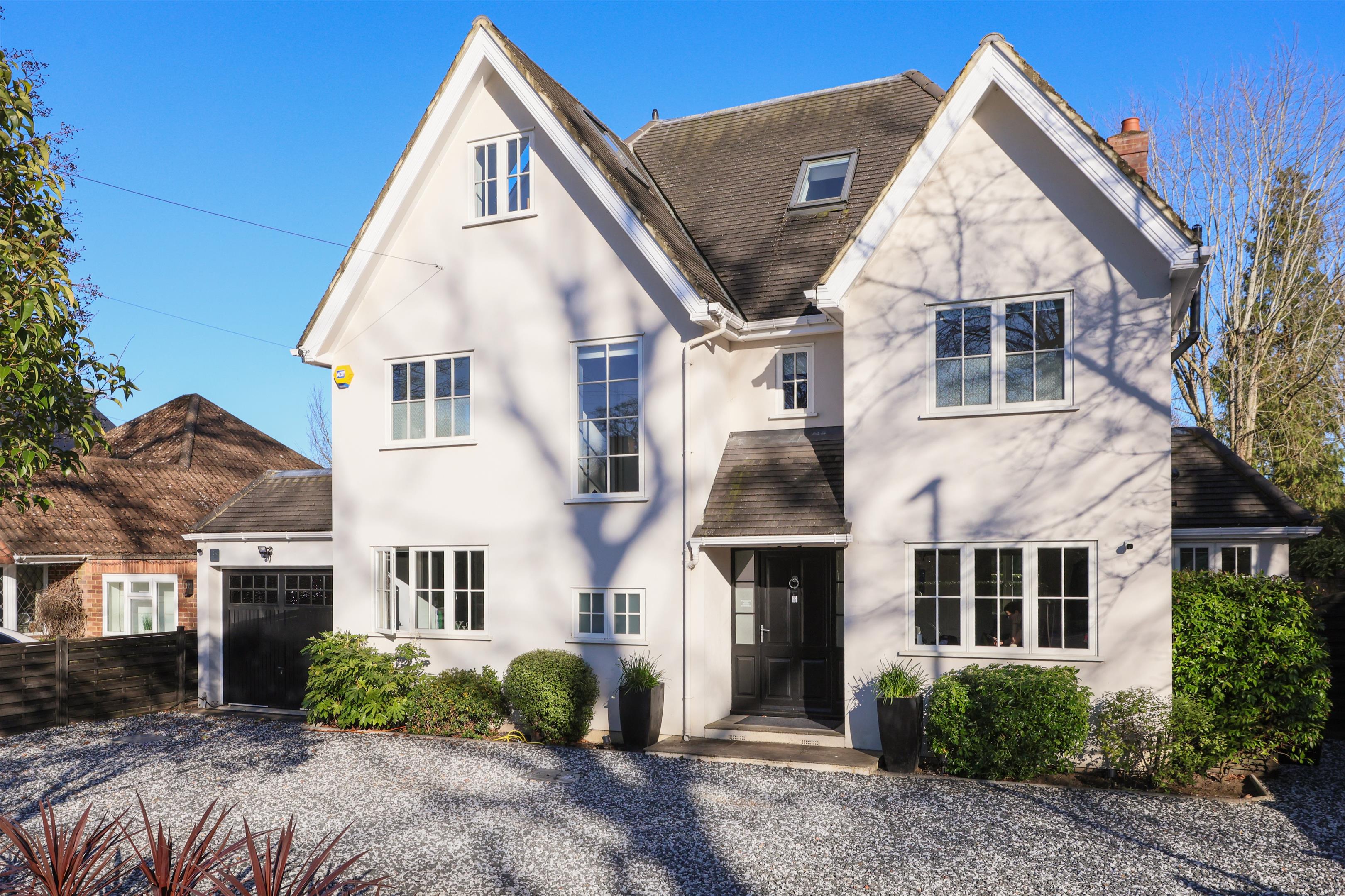 Westcar Lane, Hersham, Walton-on-Thames, Surrey KT12