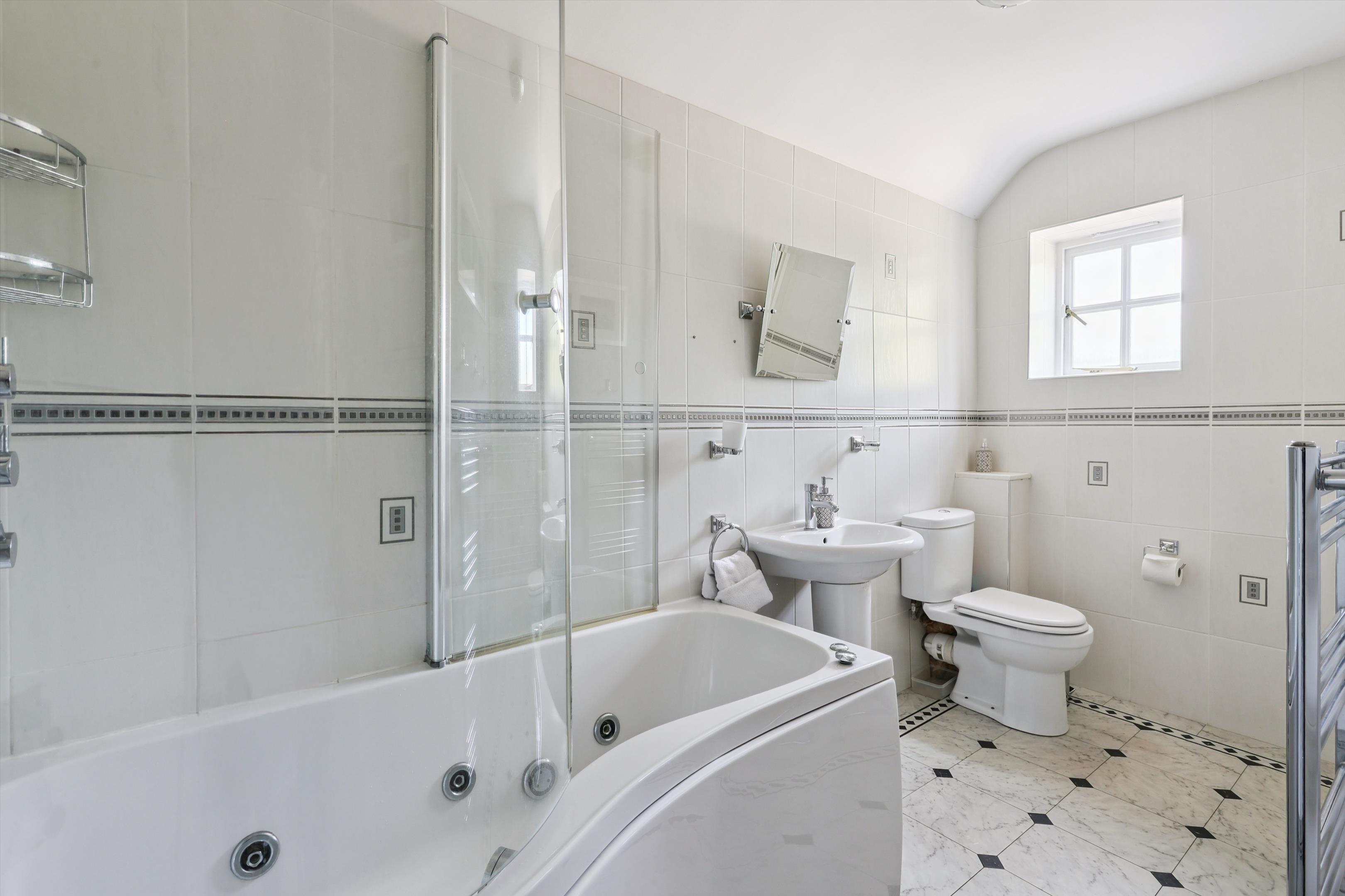 Warren Lane, Pyrford, Surrey, GU22