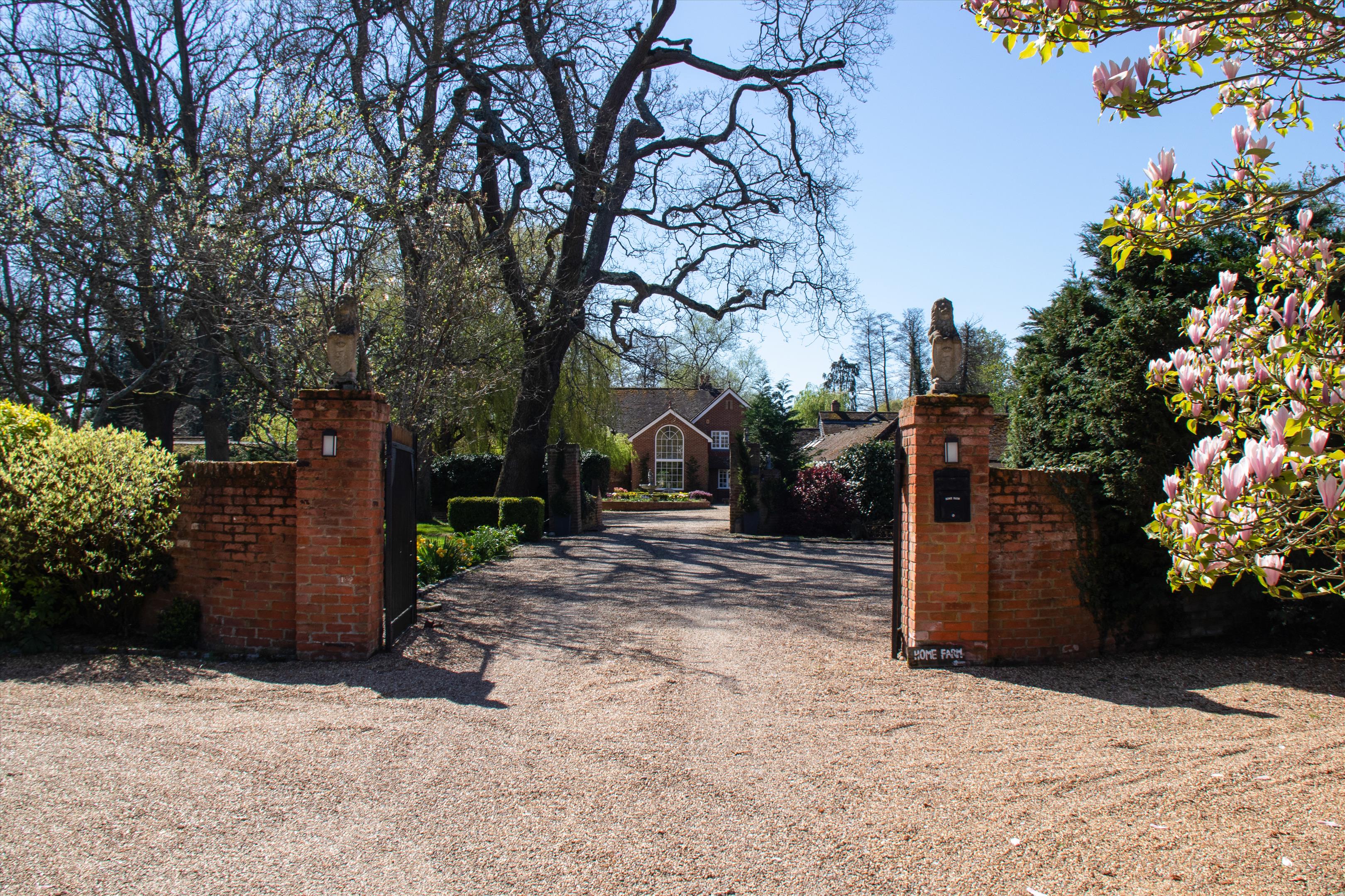 Warren Lane, Pyrford, Surrey, GU22