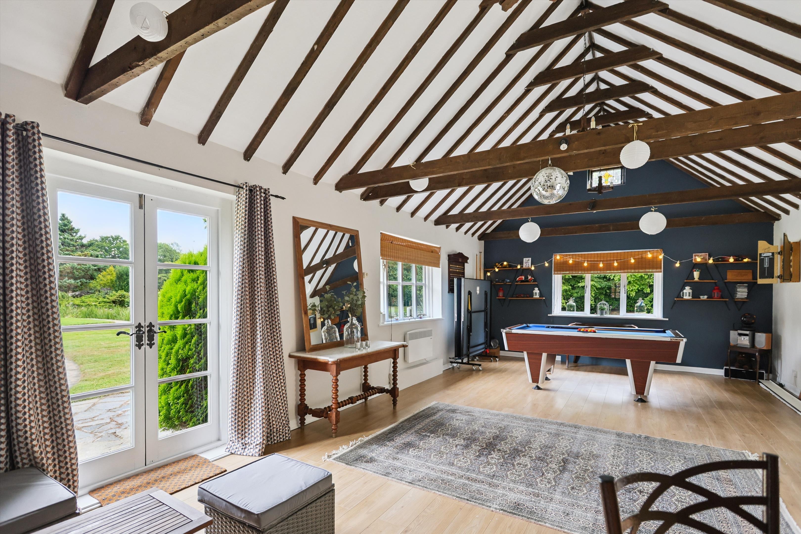 Warren Lane, Pyrford, Surrey, GU22