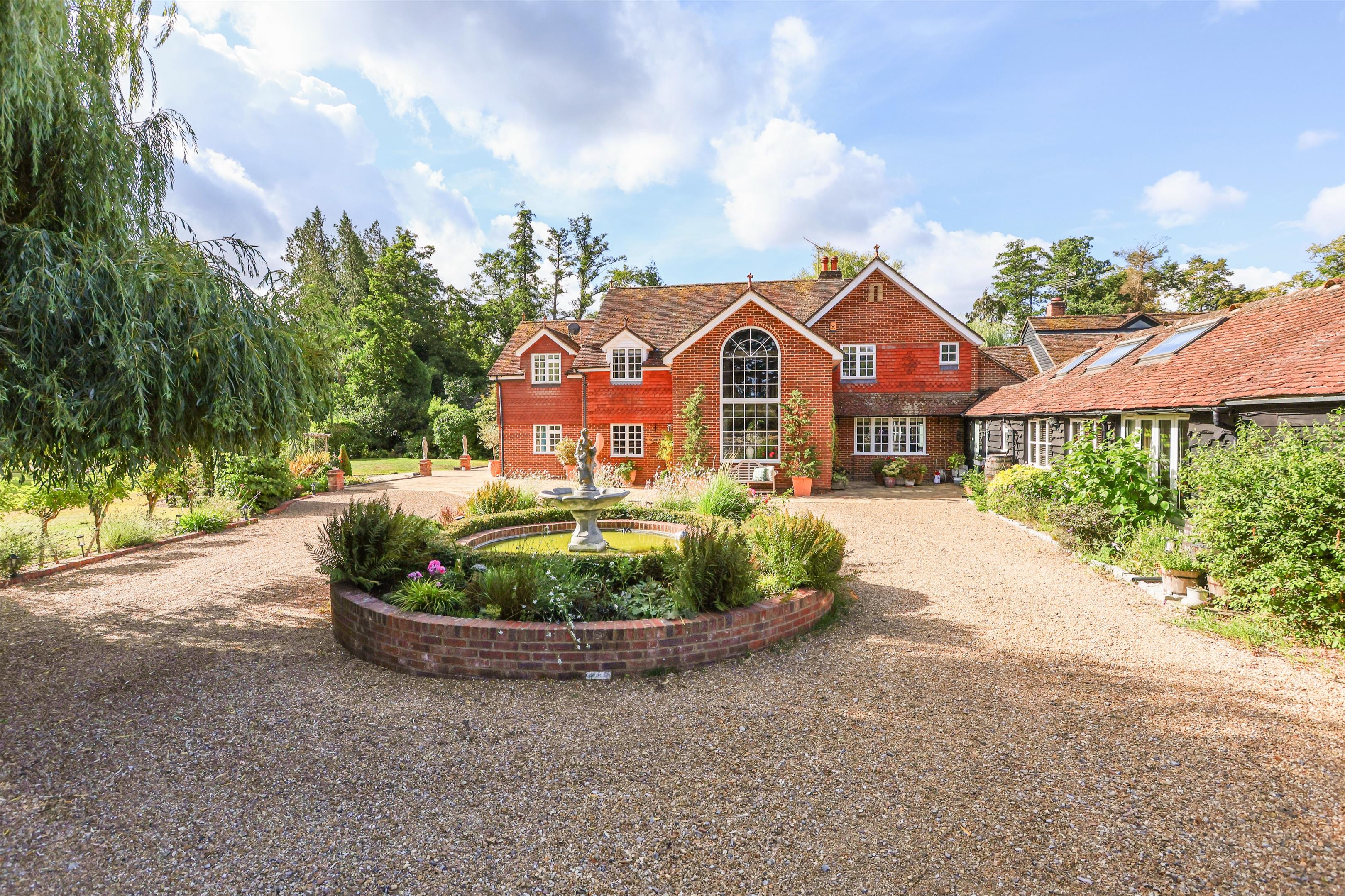 Warren Lane, Pyrford, Surrey, GU22