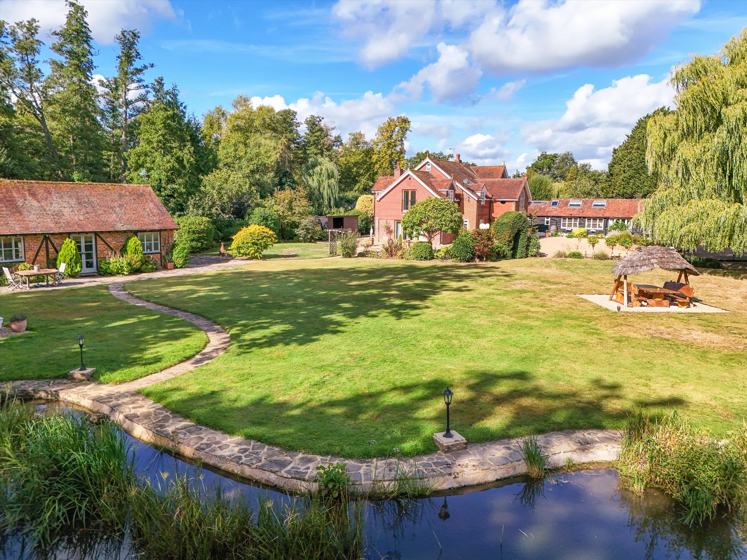 Warren Lane, Pyrford, Surrey, GU22