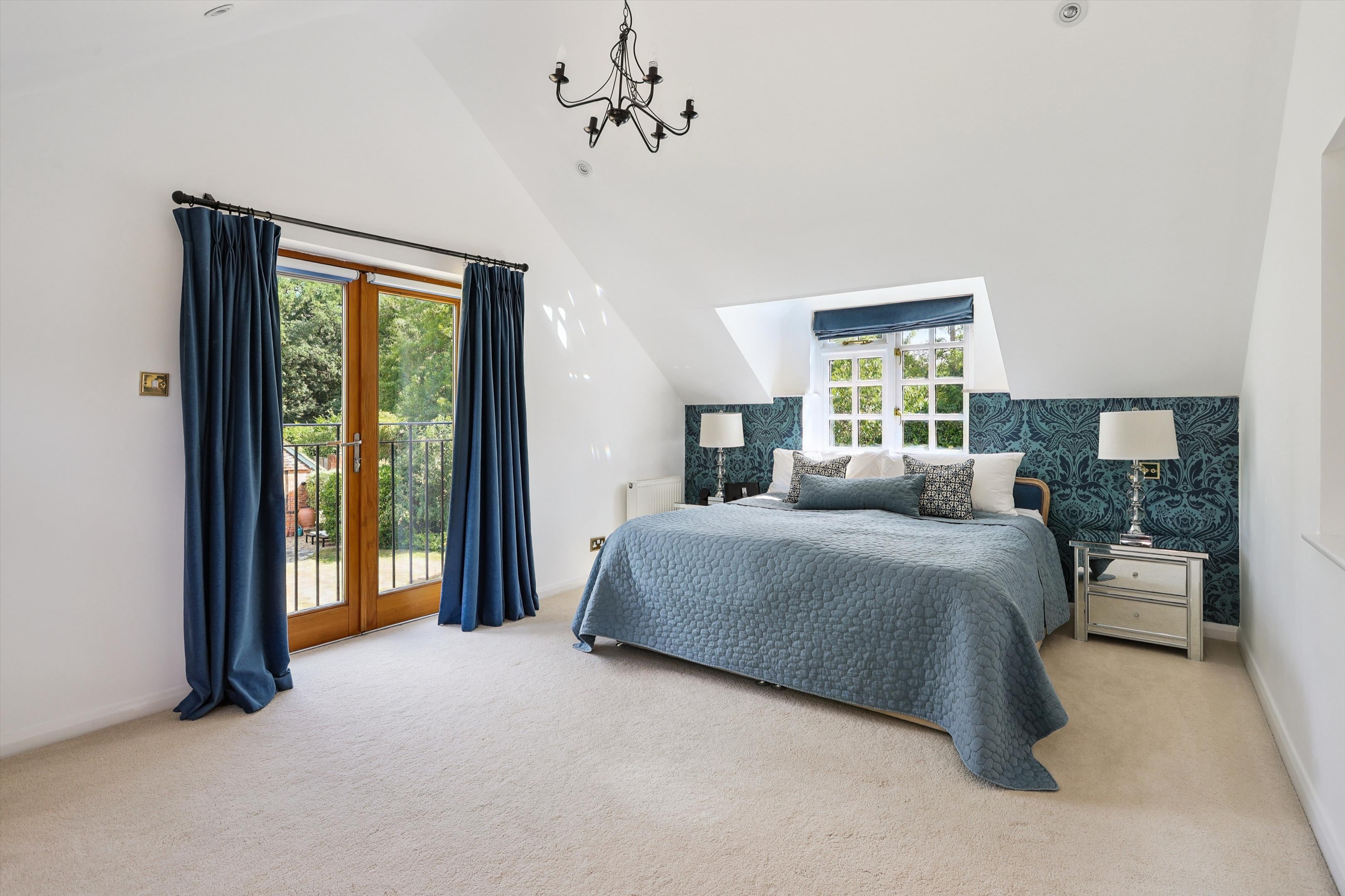 Warren Lane, Pyrford, Surrey, GU22