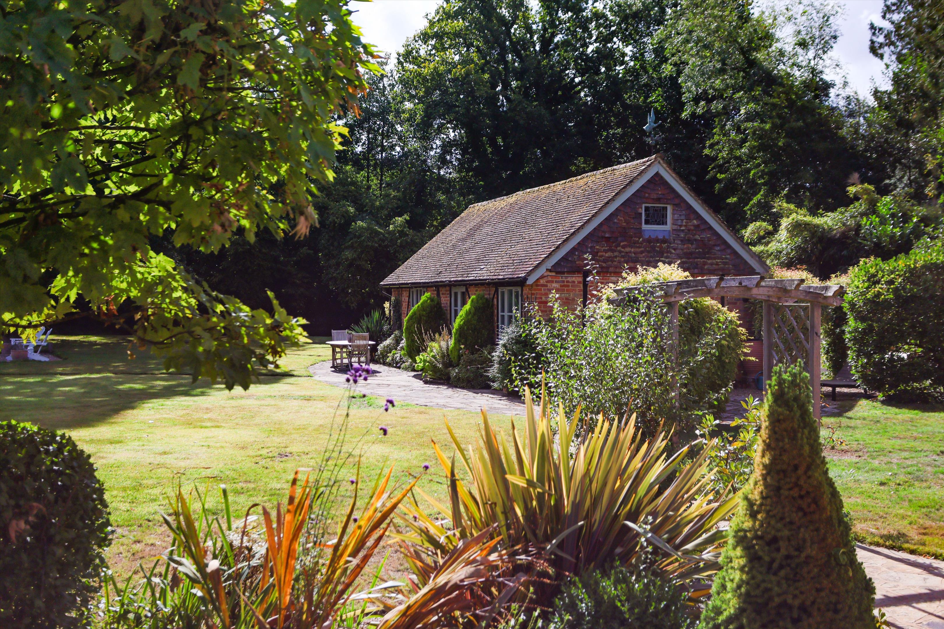 Warren Lane, Pyrford, Surrey, GU22