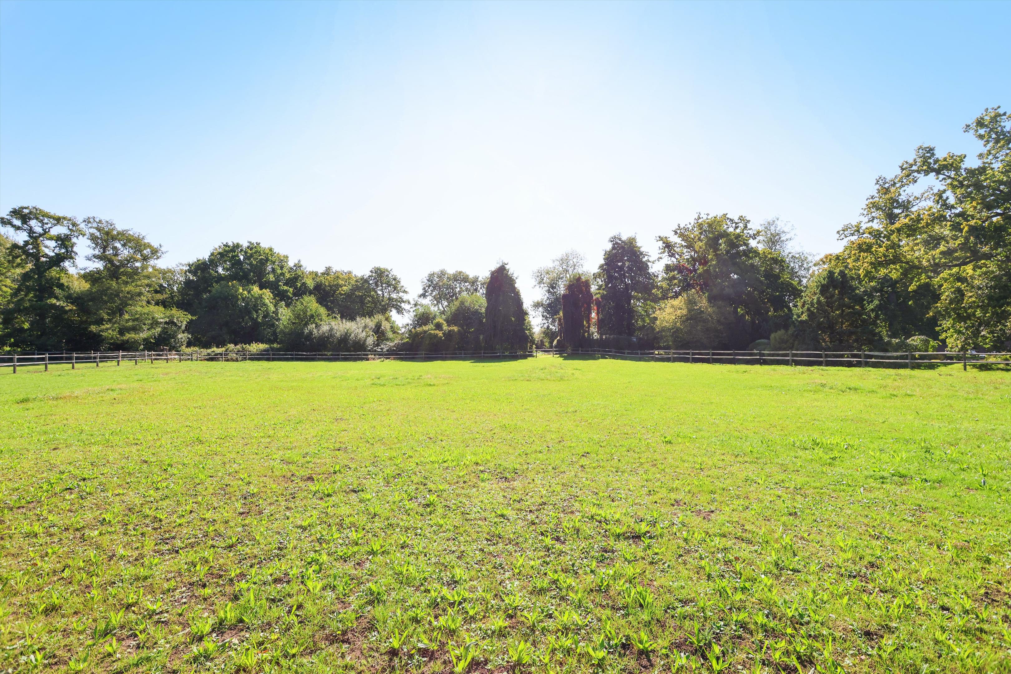 Warren Lane, Pyrford, Surrey, GU22
