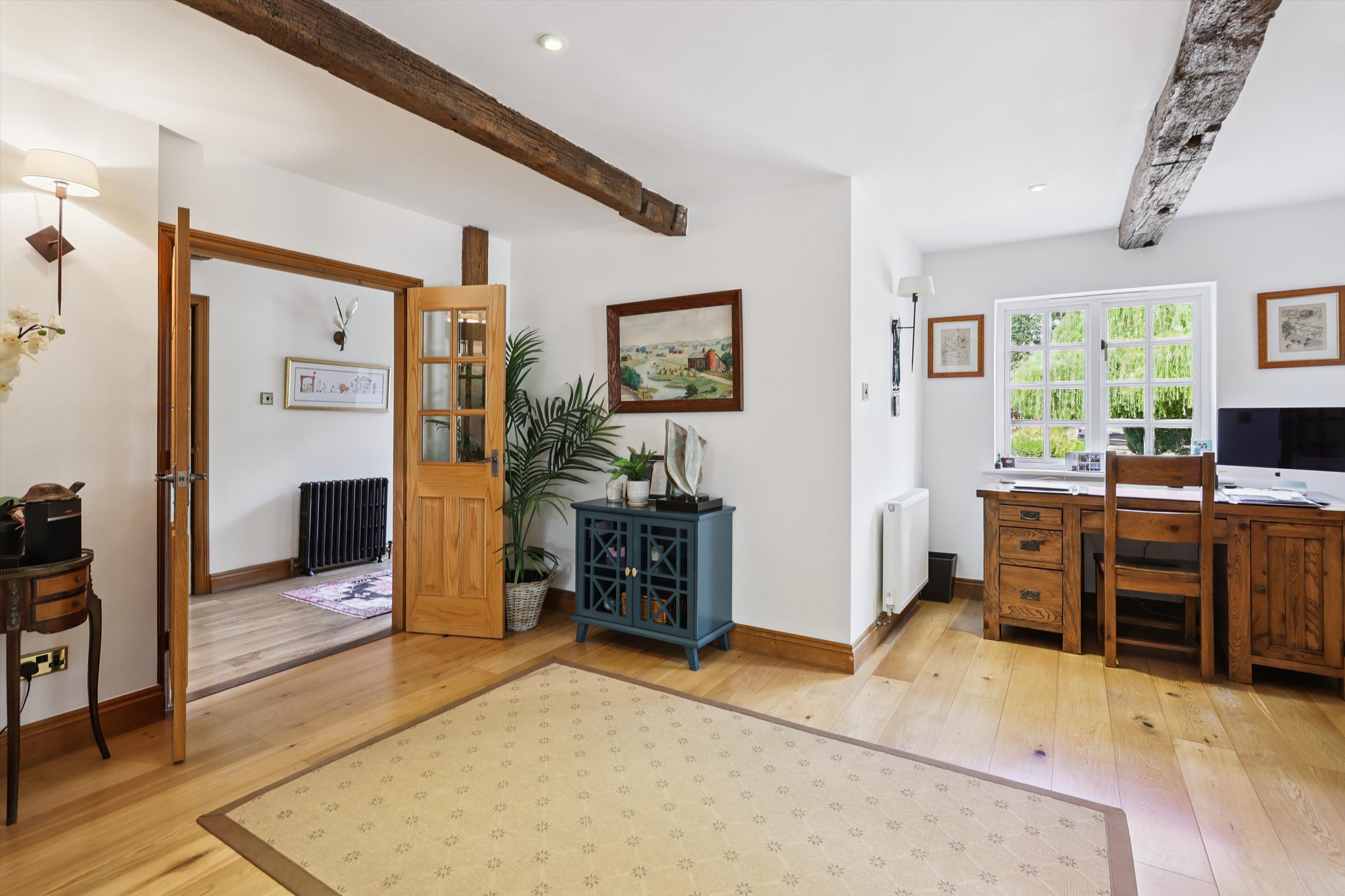 Warren Lane, Pyrford, Surrey, GU22
