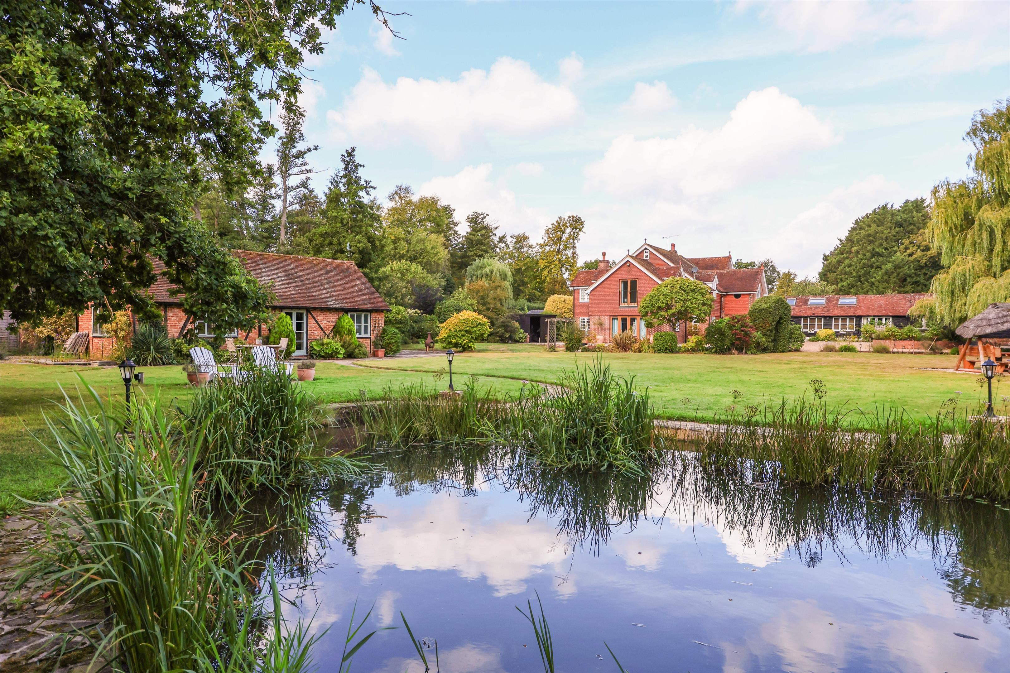 Warren Lane, Pyrford, Surrey, GU22