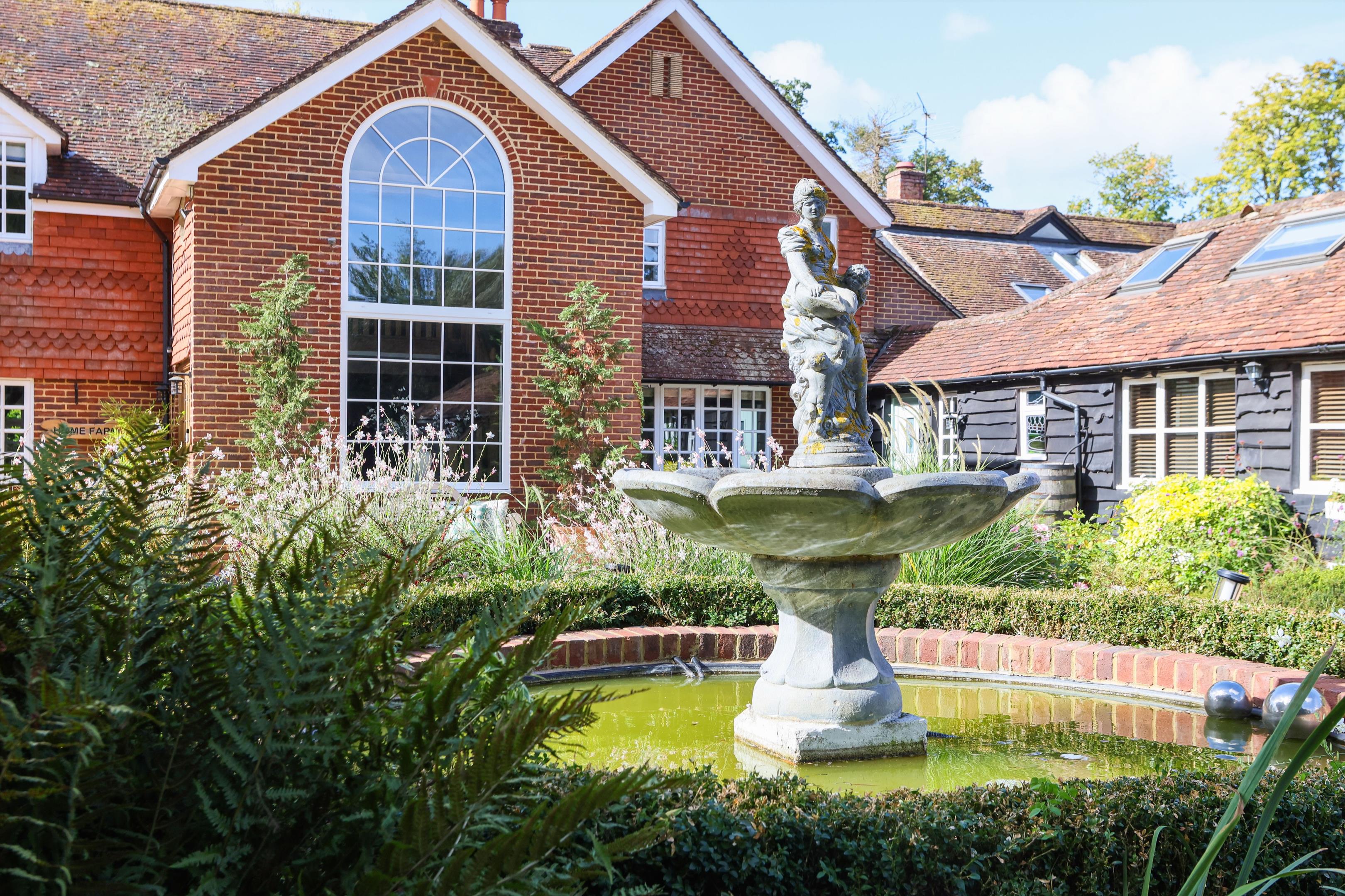 Warren Lane, Pyrford, Surrey, GU22