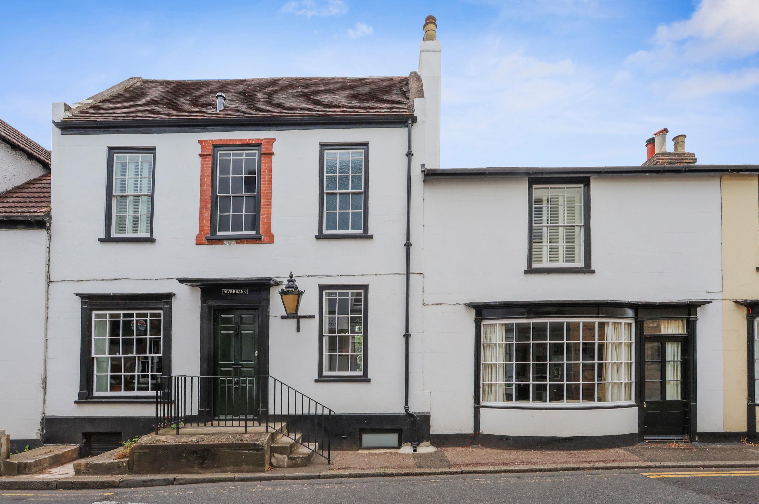 Thames Street, Sunbury-on-Thames, Surrey, TW16
