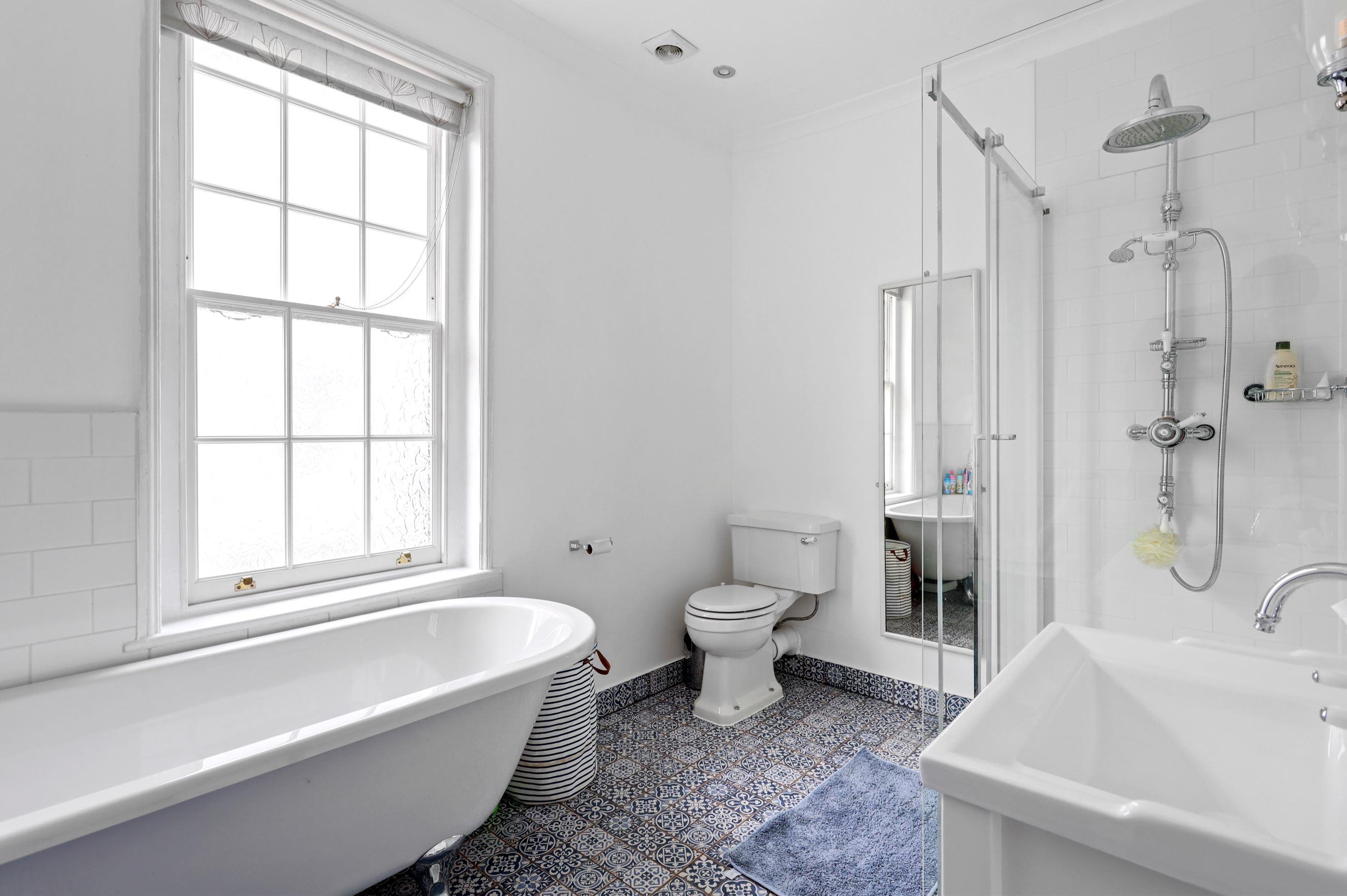 Thames Street, Sunbury-on-Thames, Surrey, TW16