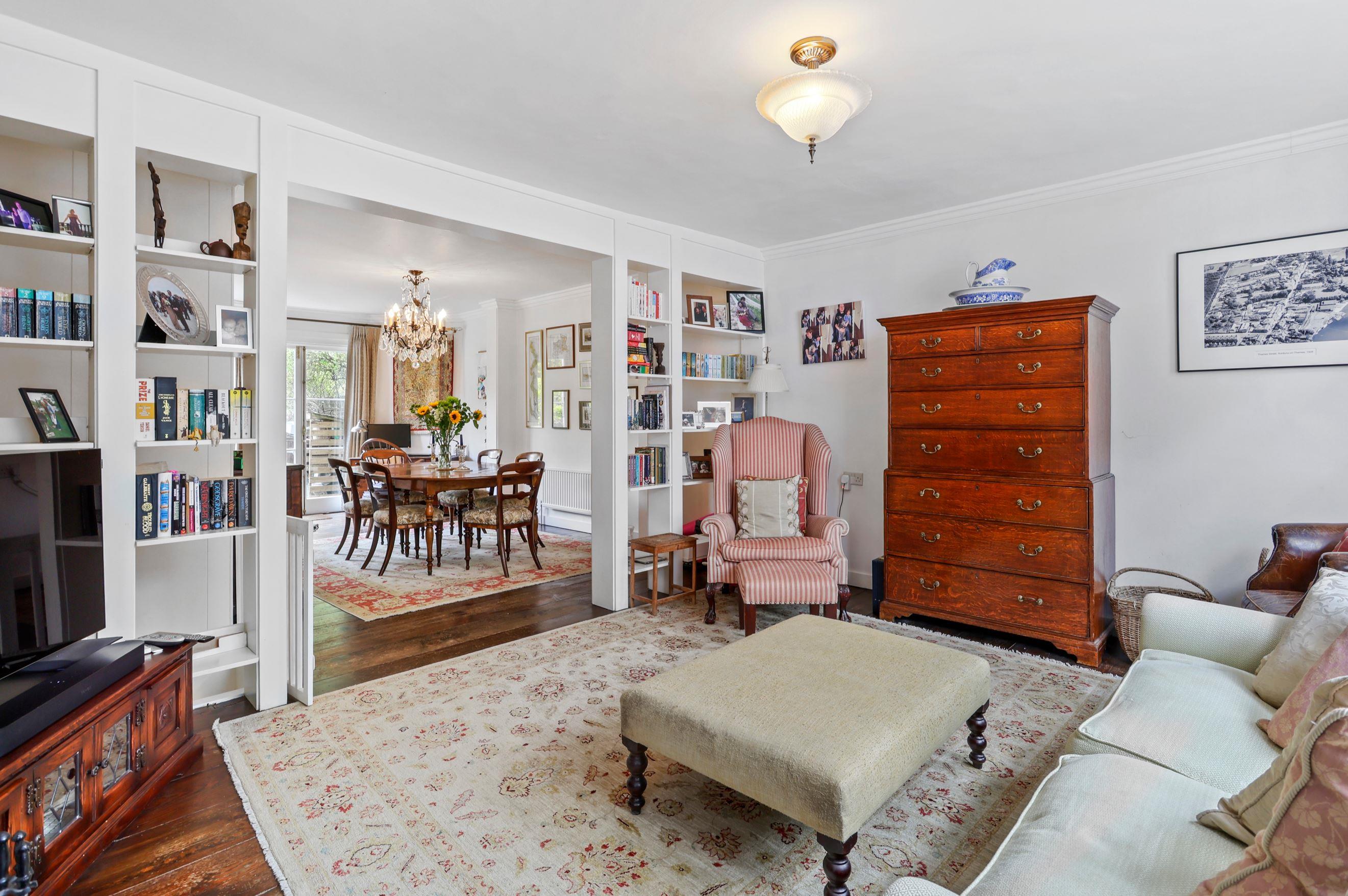 Thames Street, Sunbury-on-Thames, Surrey, TW16
