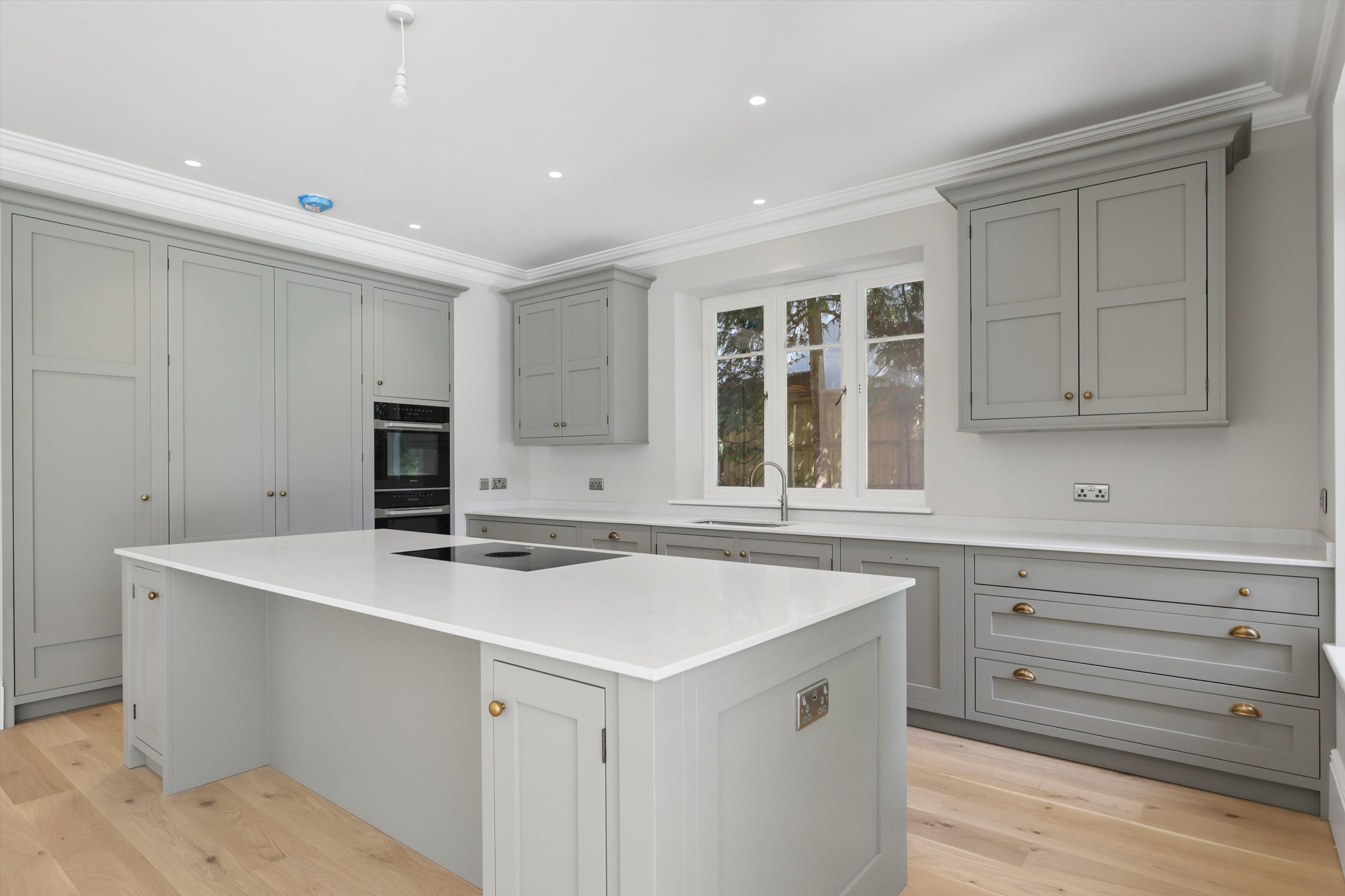 Cavendish Road, Weybridge, Surrey KT13