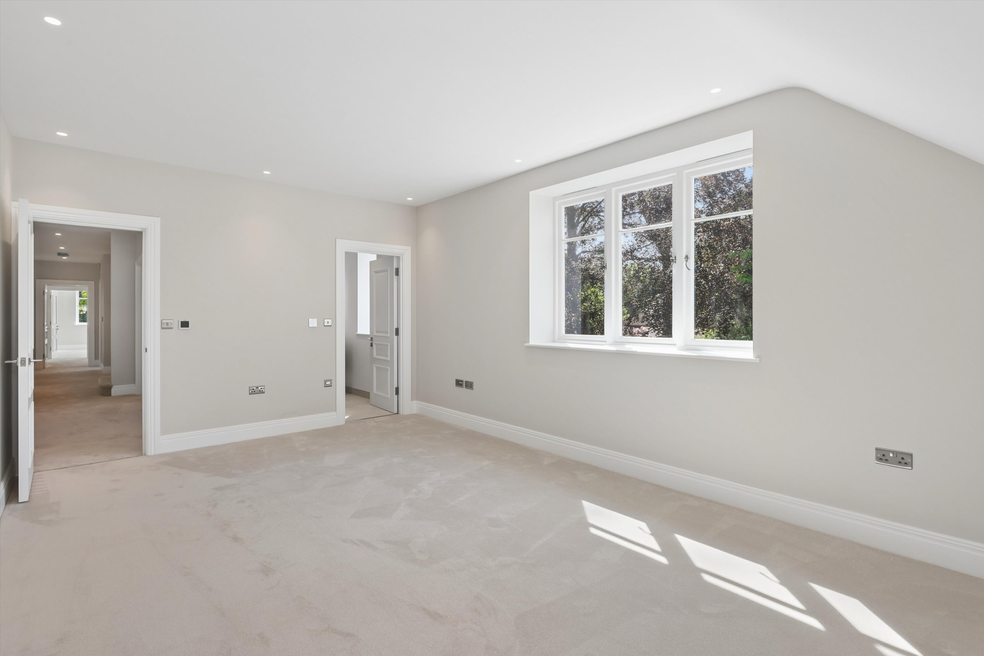 Cavendish Road, Weybridge, Surrey KT13