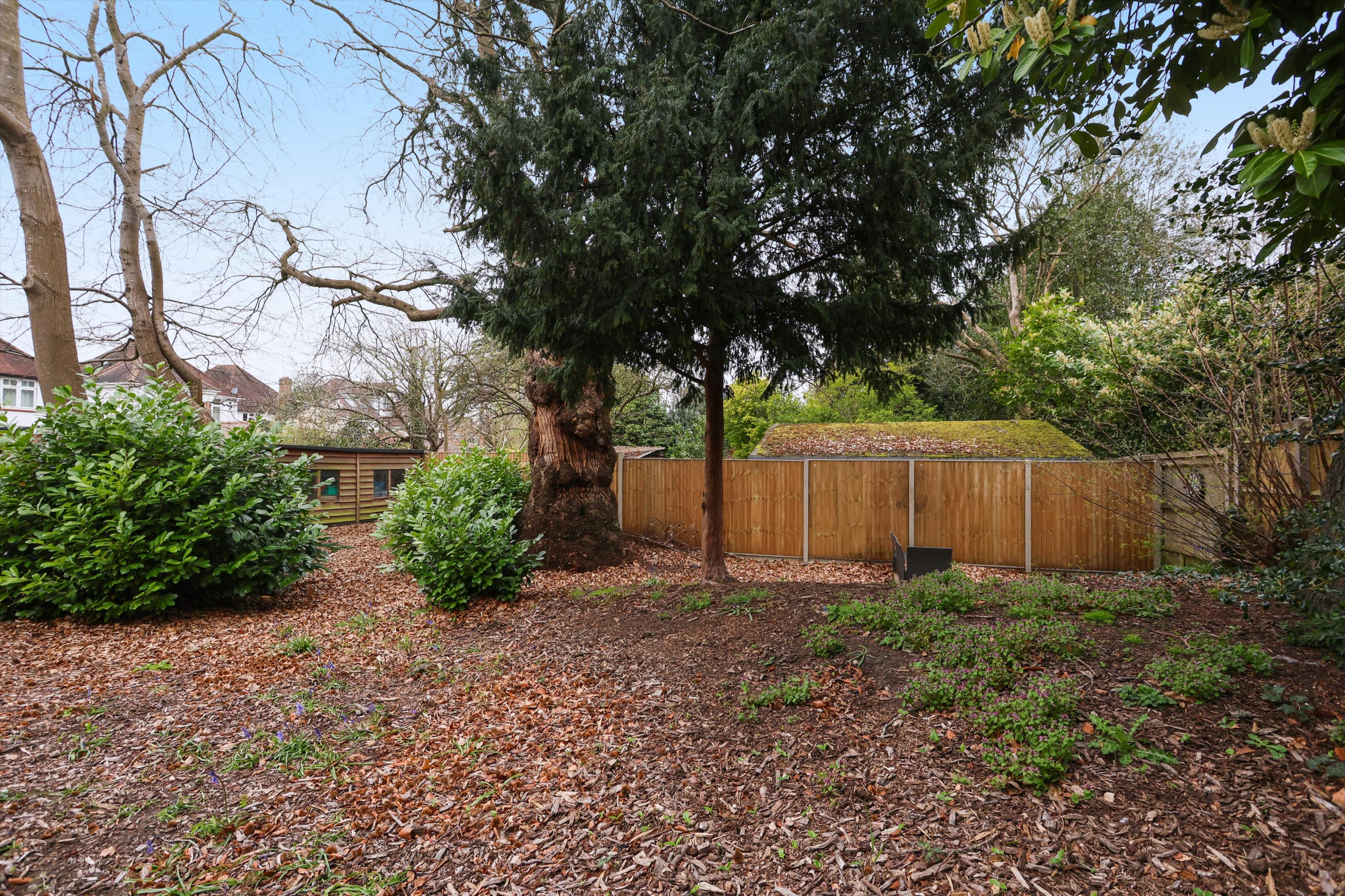 St. Marys Road, Weybridge, Surrey KT13
