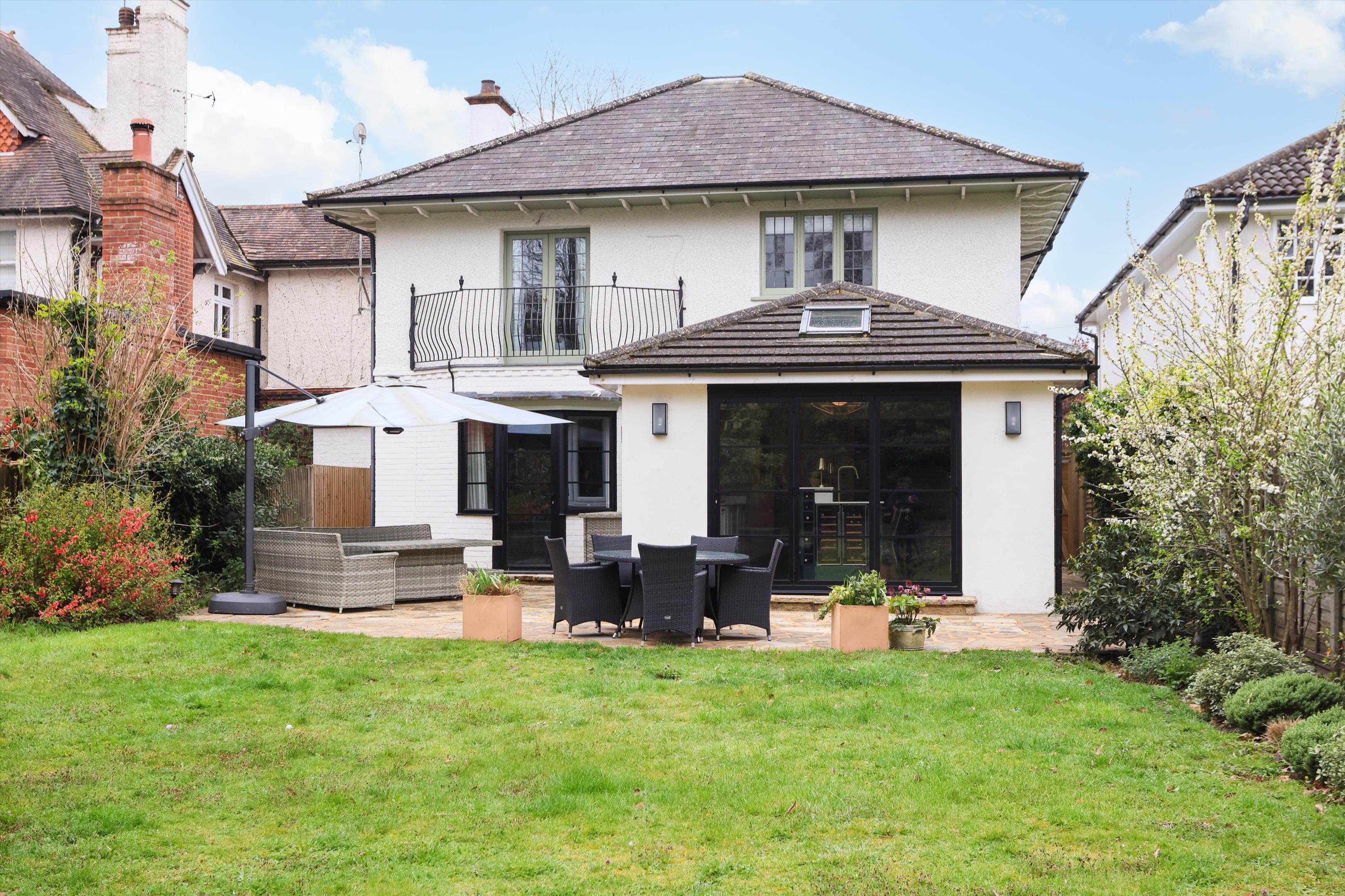 St. Marys Road, Weybridge, Surrey KT13