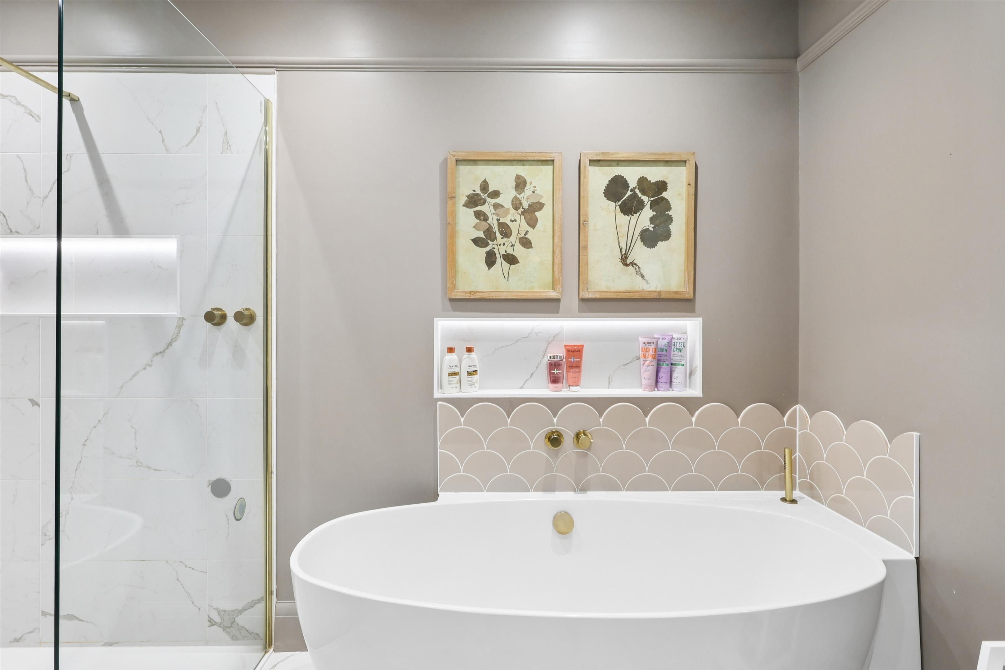 St. Marys Road, Weybridge, Surrey KT13