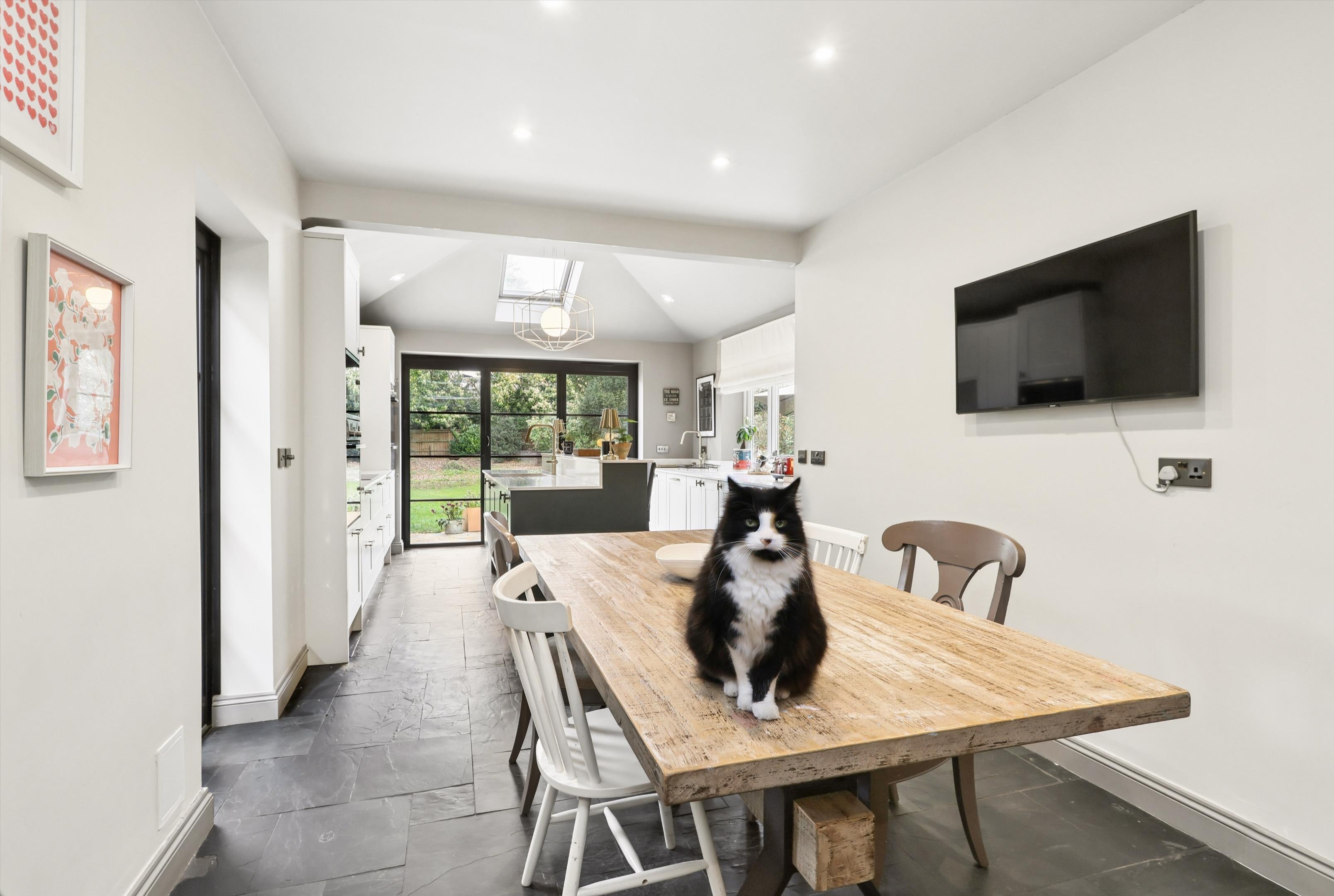 St. Marys Road, Weybridge, Surrey KT13