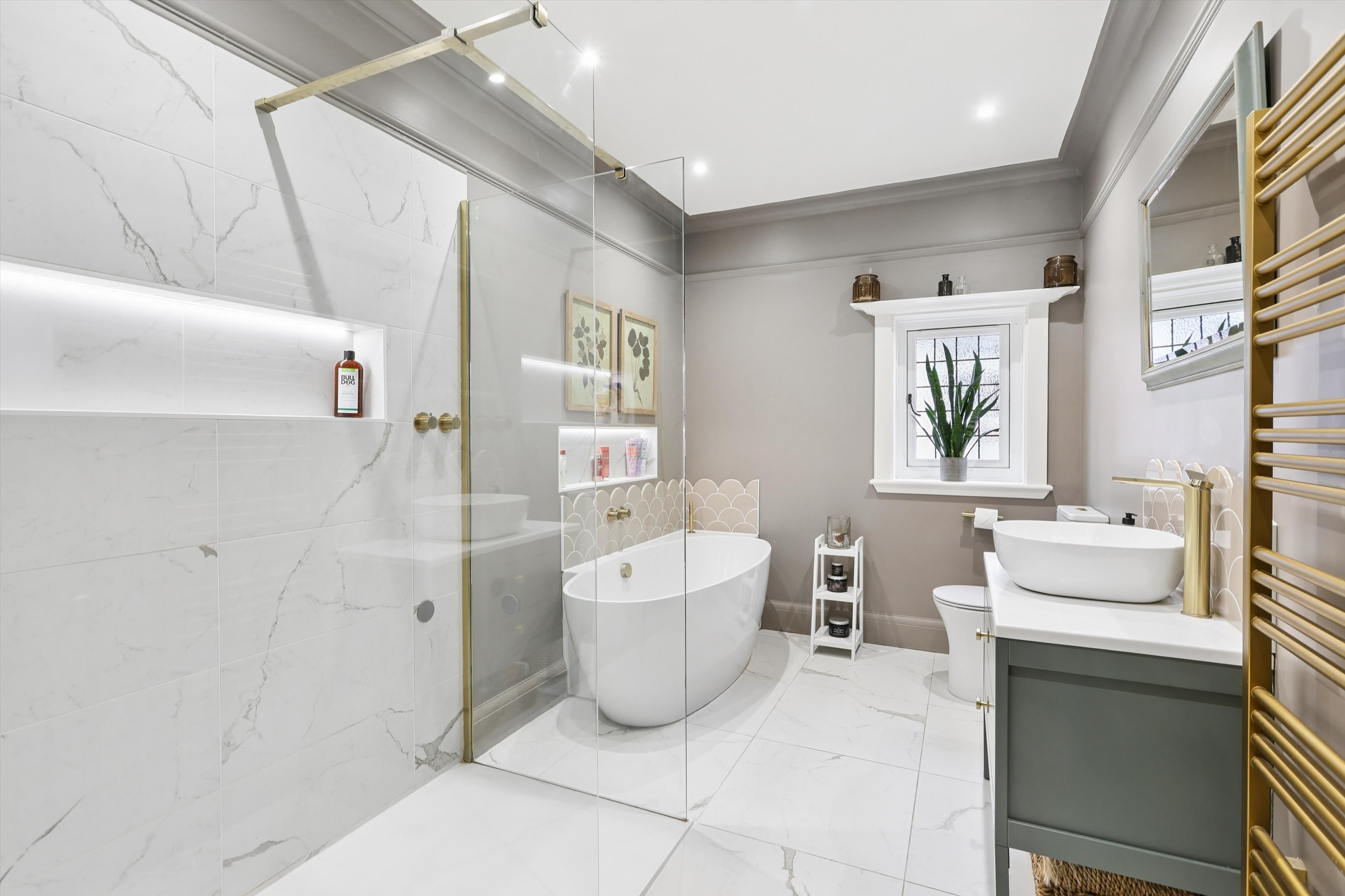 St. Marys Road, Weybridge, Surrey KT13