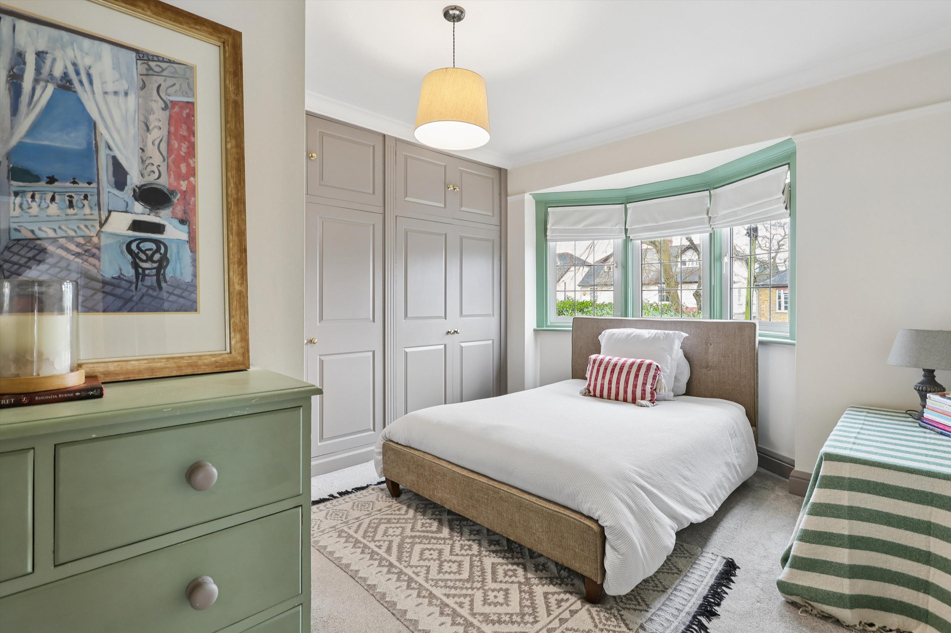 St. Marys Road, Weybridge, Surrey KT13