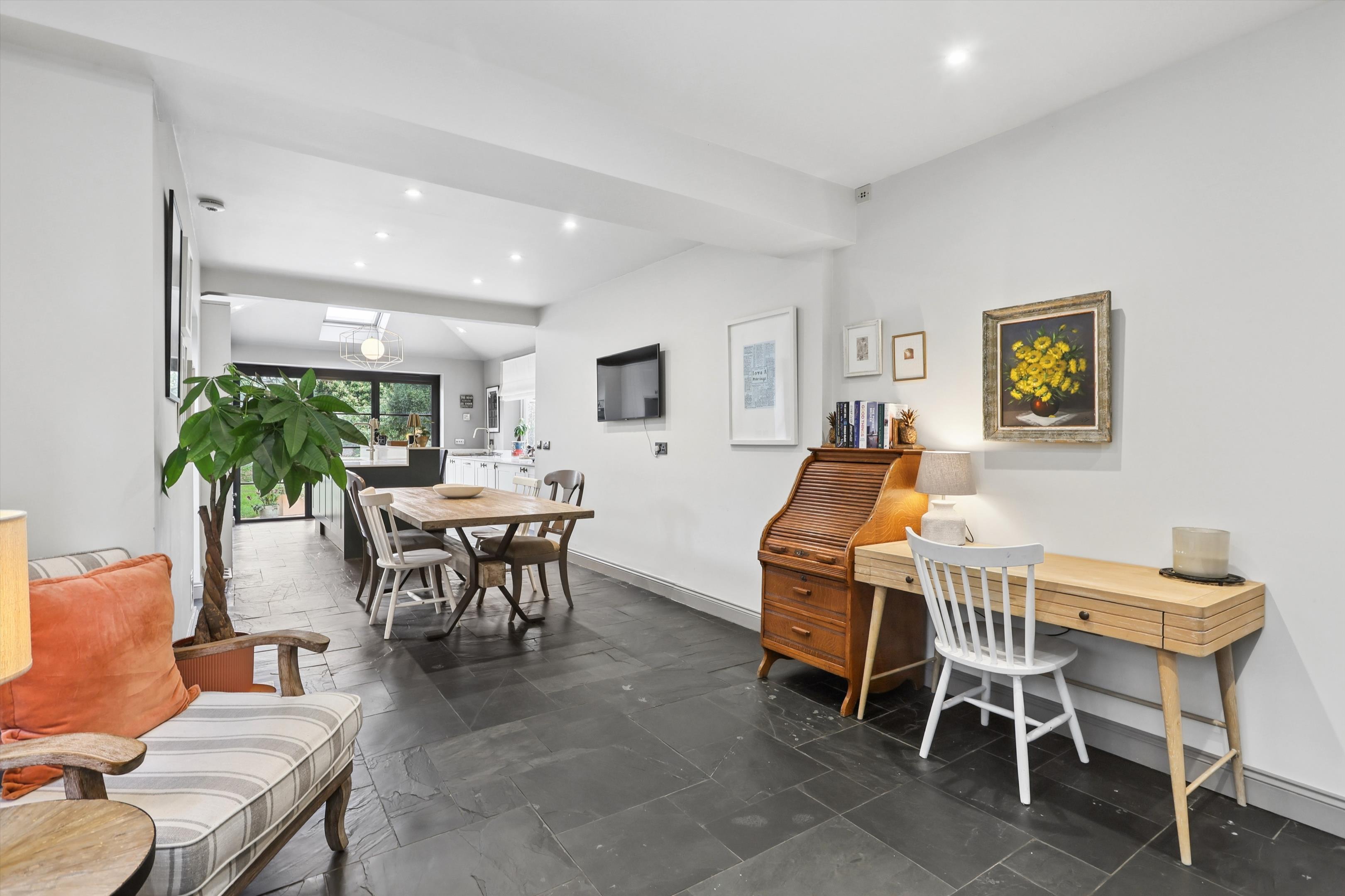 St. Marys Road, Weybridge, Surrey KT13