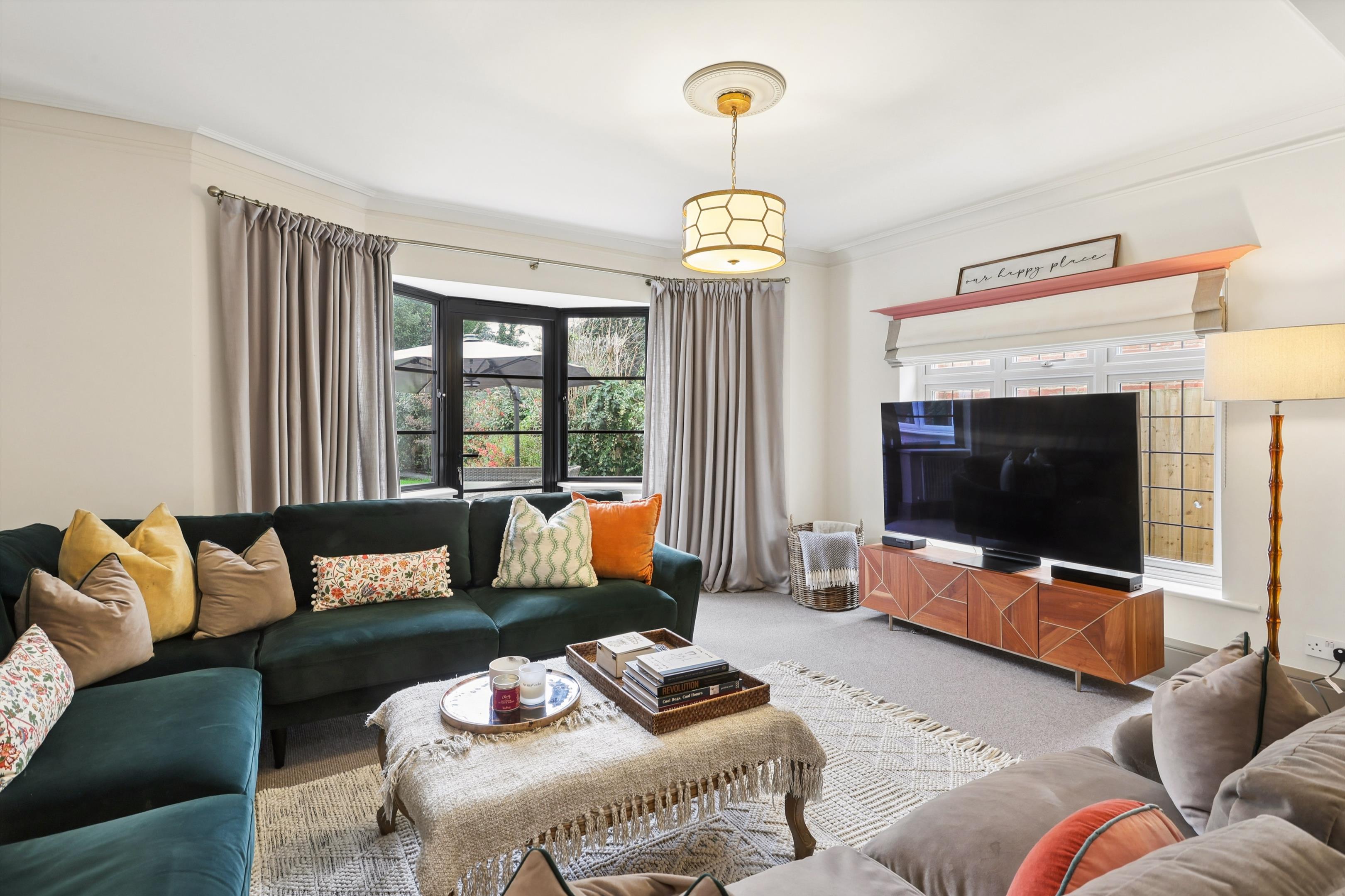 St. Marys Road, Weybridge, Surrey KT13