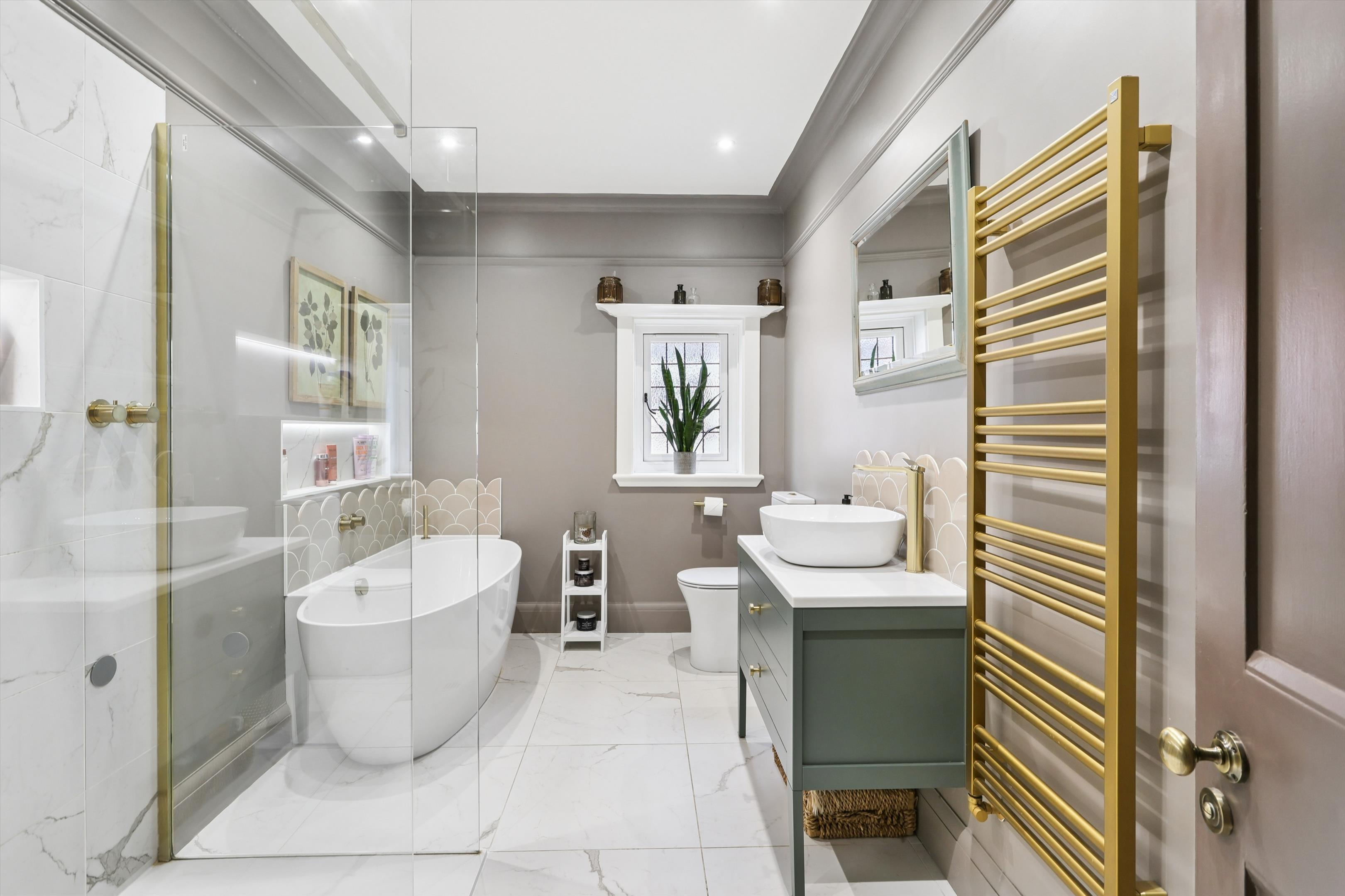 St. Marys Road, Weybridge, Surrey KT13