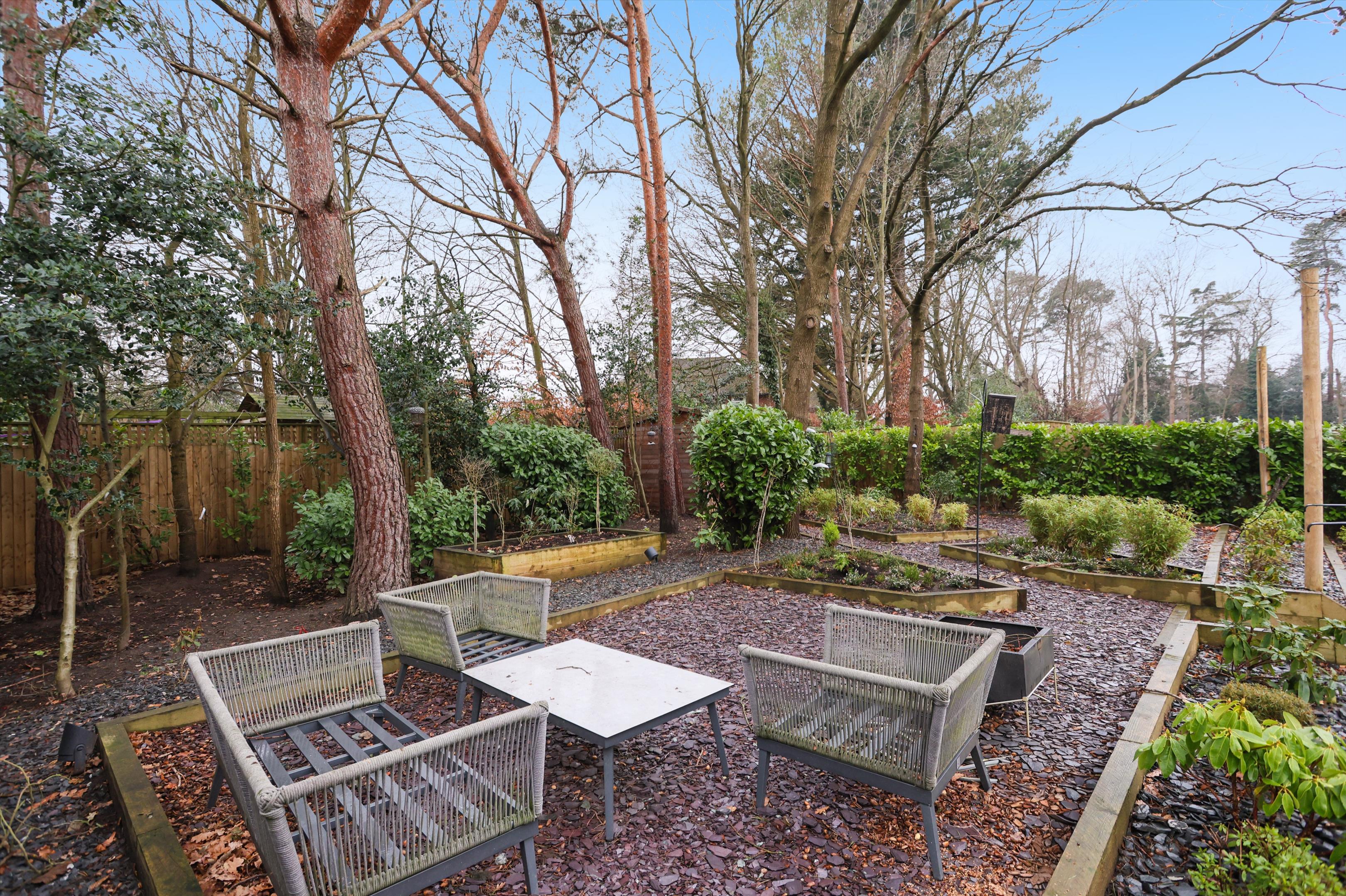 Broadoaks Park Road, West Byfleet, Surrey, KT14