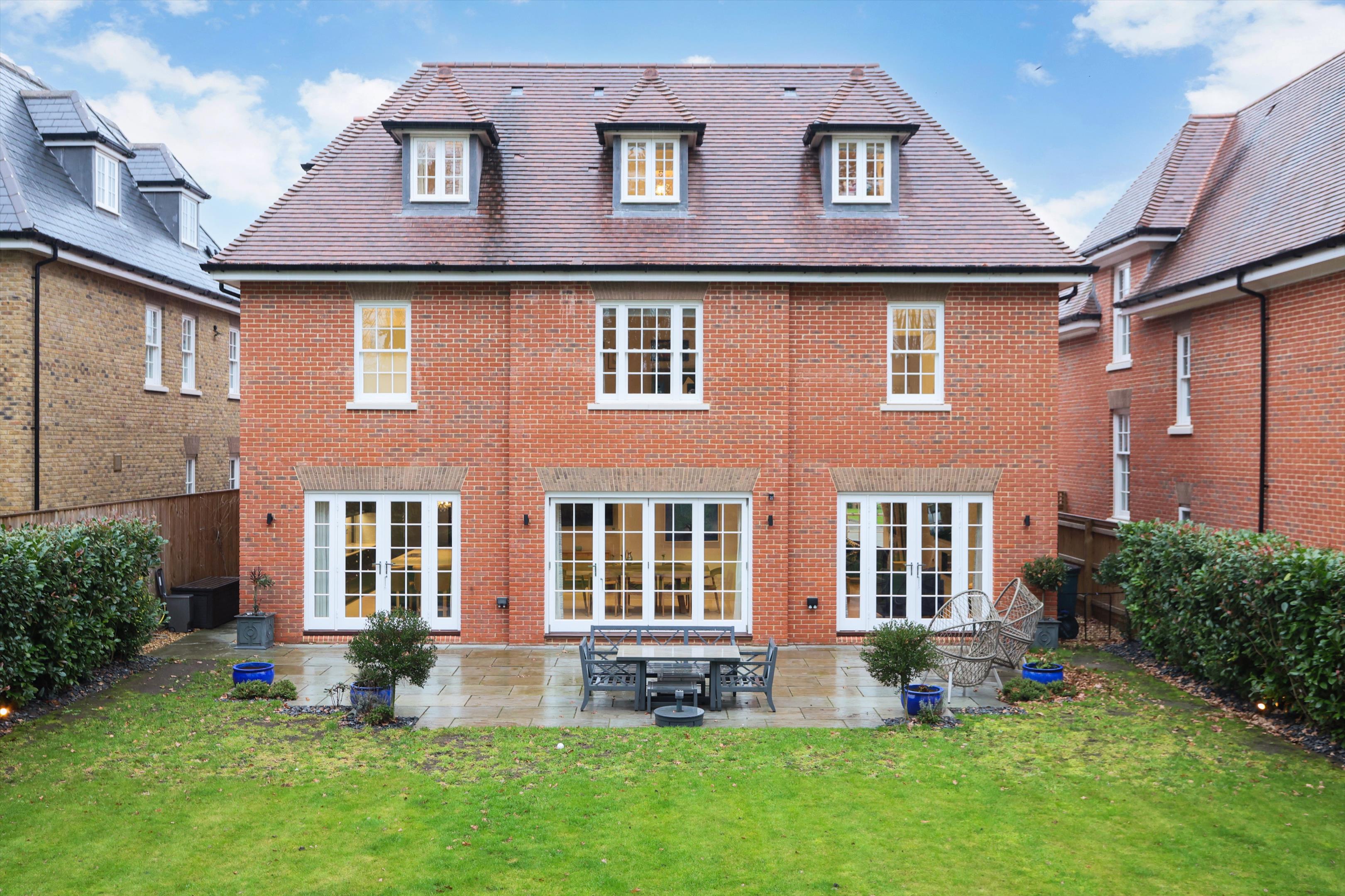 Broadoaks Park Road, West Byfleet, Surrey, KT14