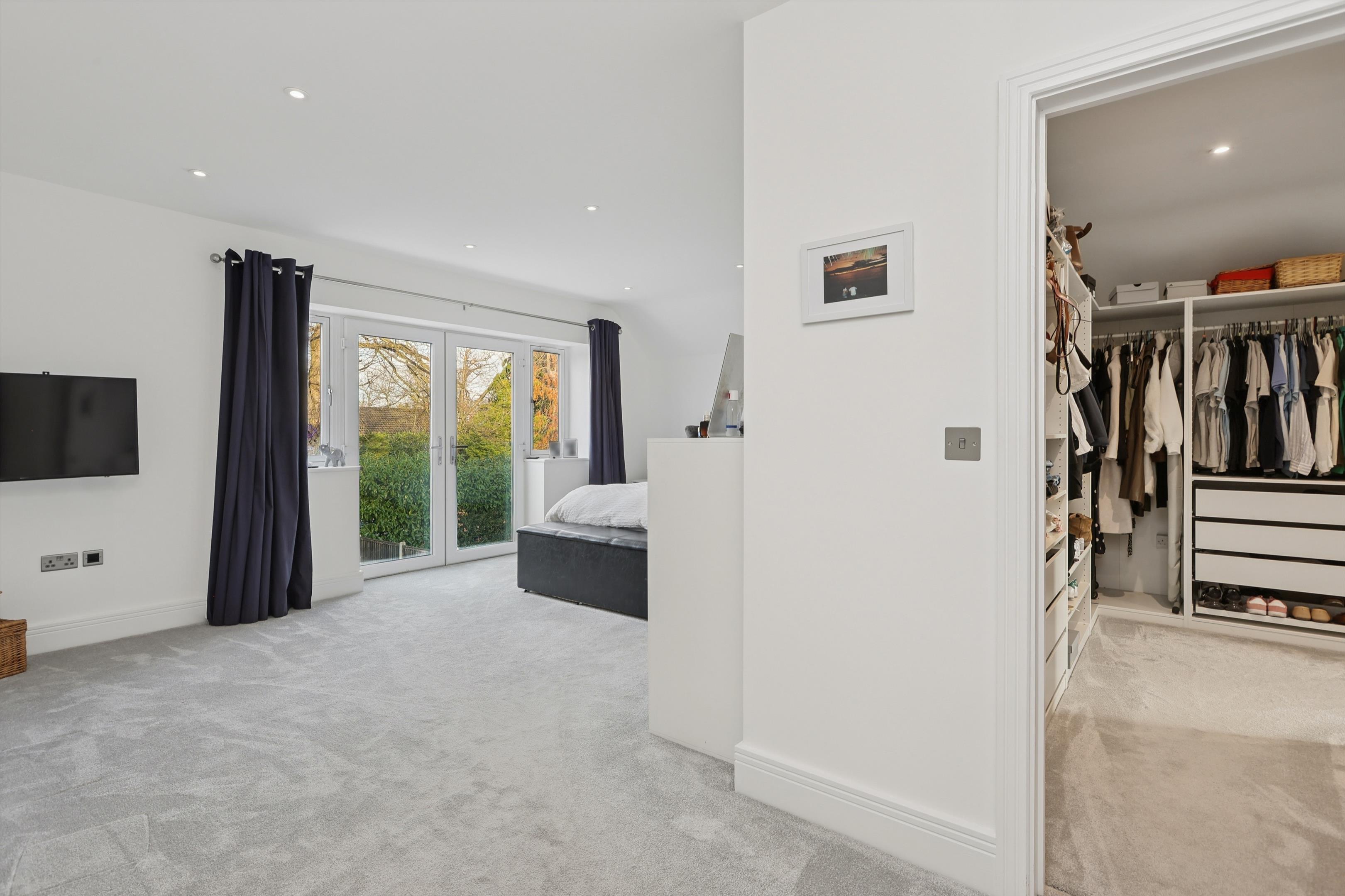 Pine Grove, Weybridge, Surrey, KT13