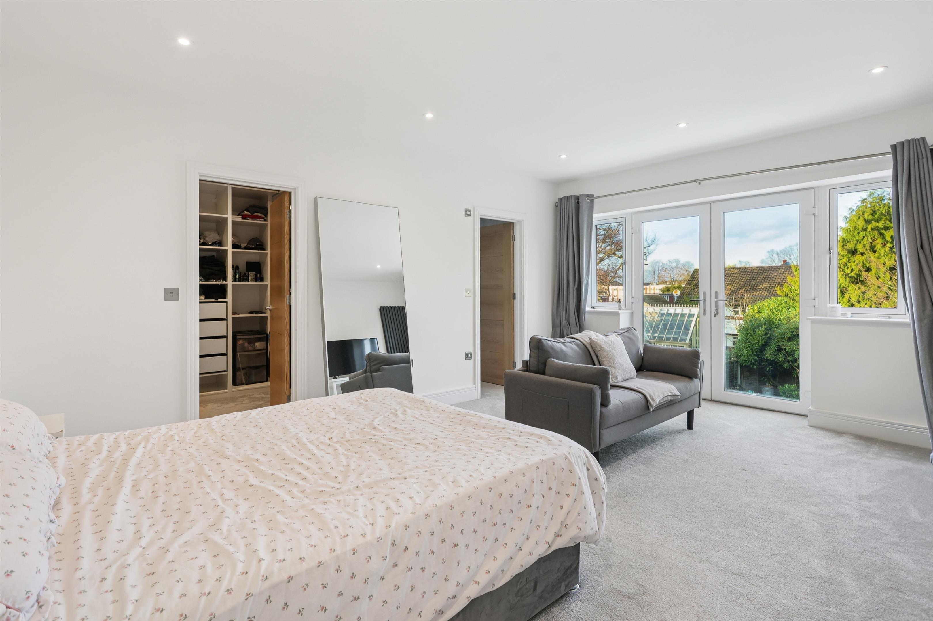Pine Grove, Weybridge, Surrey, KT13