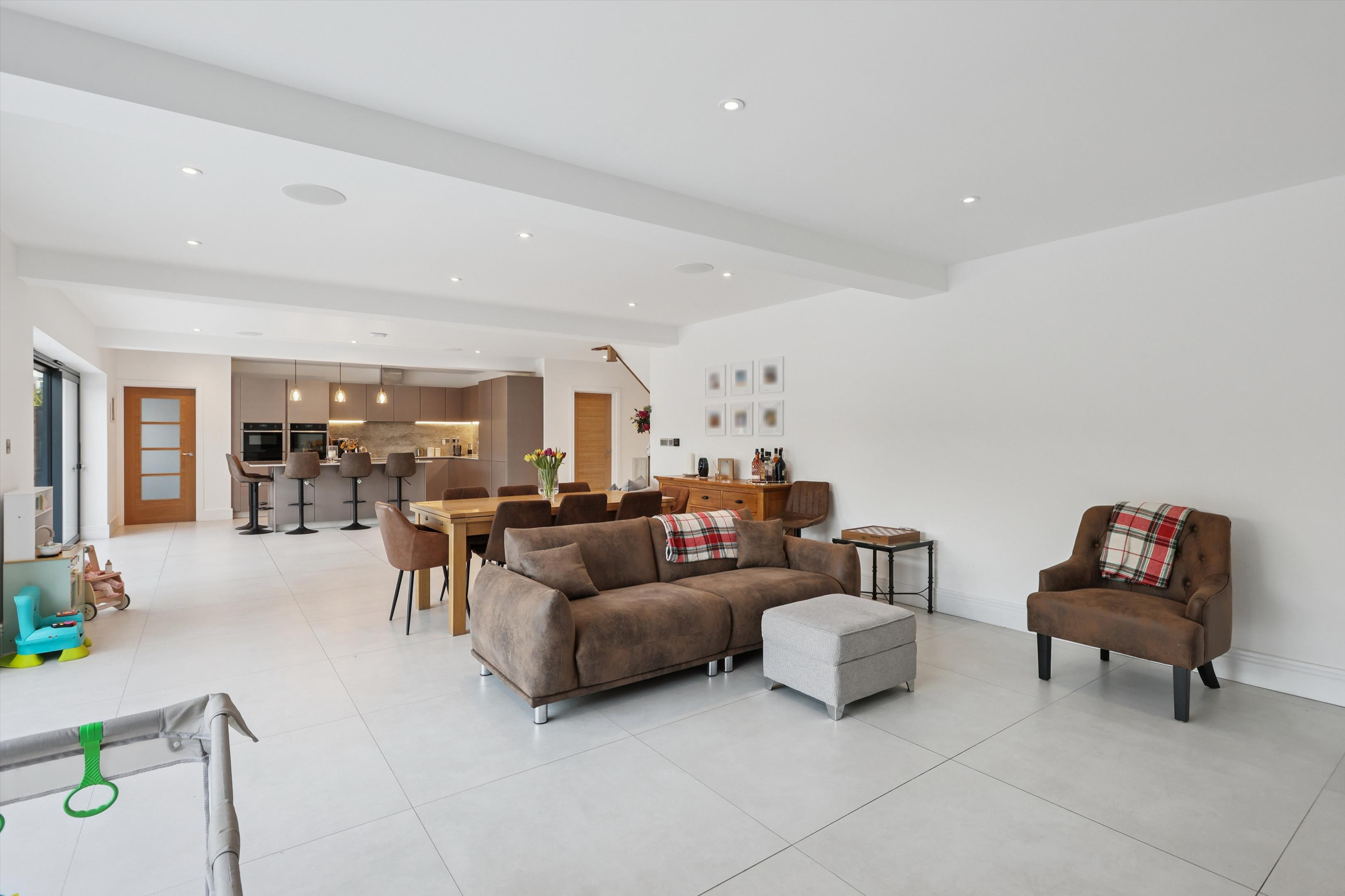 Pine Grove, Weybridge, Surrey, KT13