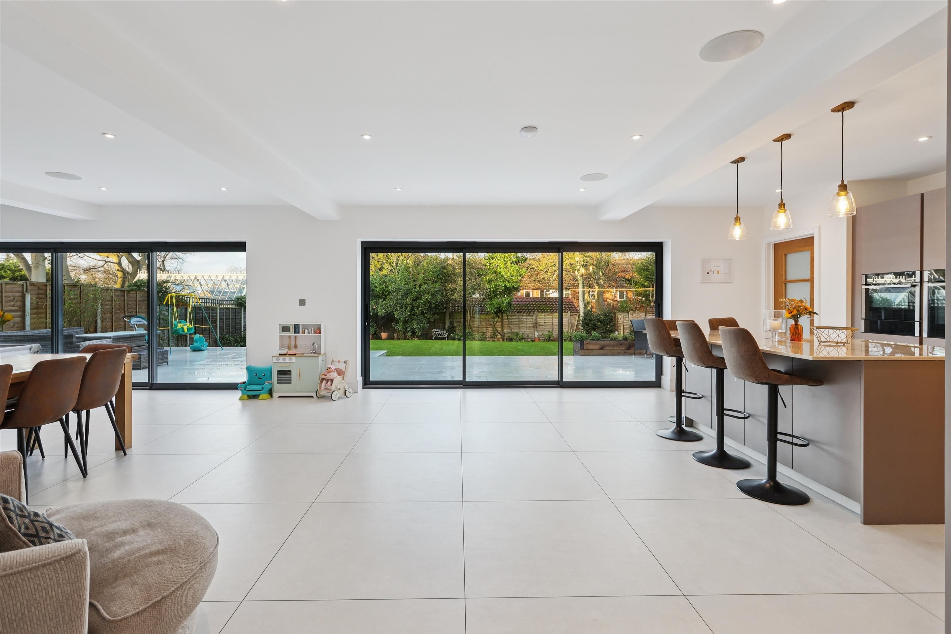 Pine Grove, Weybridge, Surrey, KT13