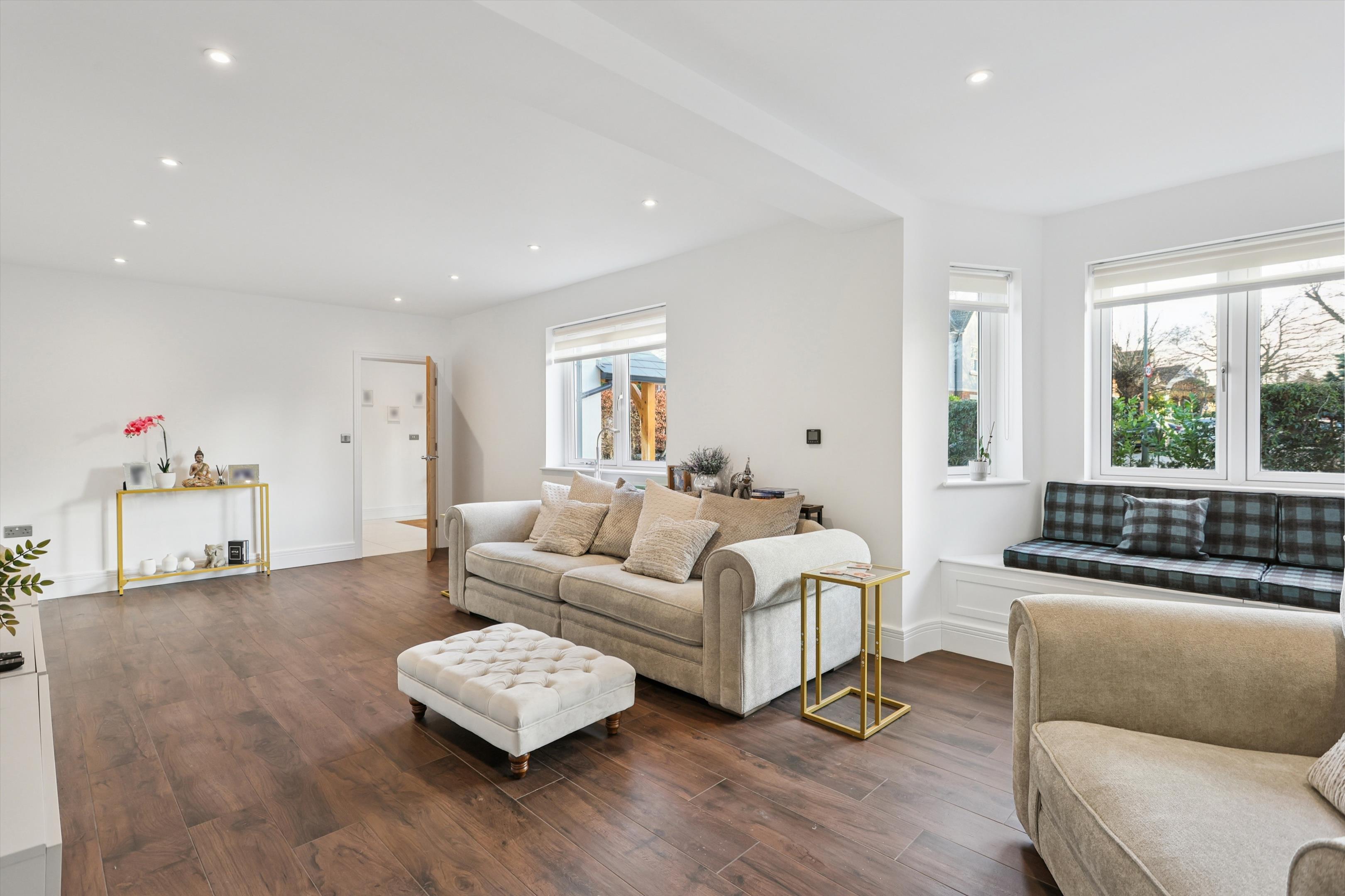 Pine Grove, Weybridge, Surrey, KT13