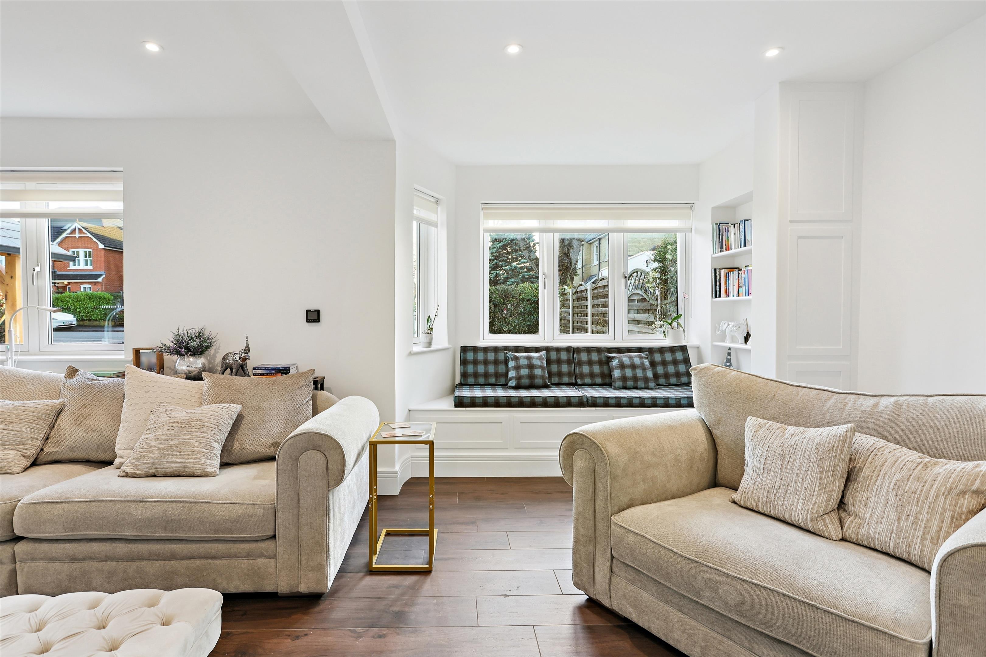 Pine Grove, Weybridge, Surrey, KT13