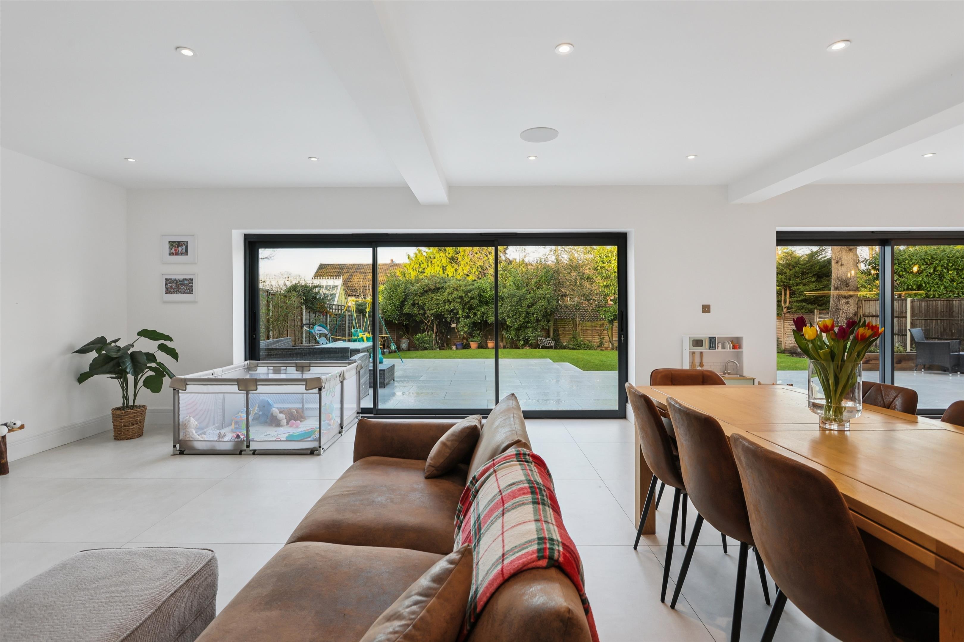 Pine Grove, Weybridge, Surrey, KT13