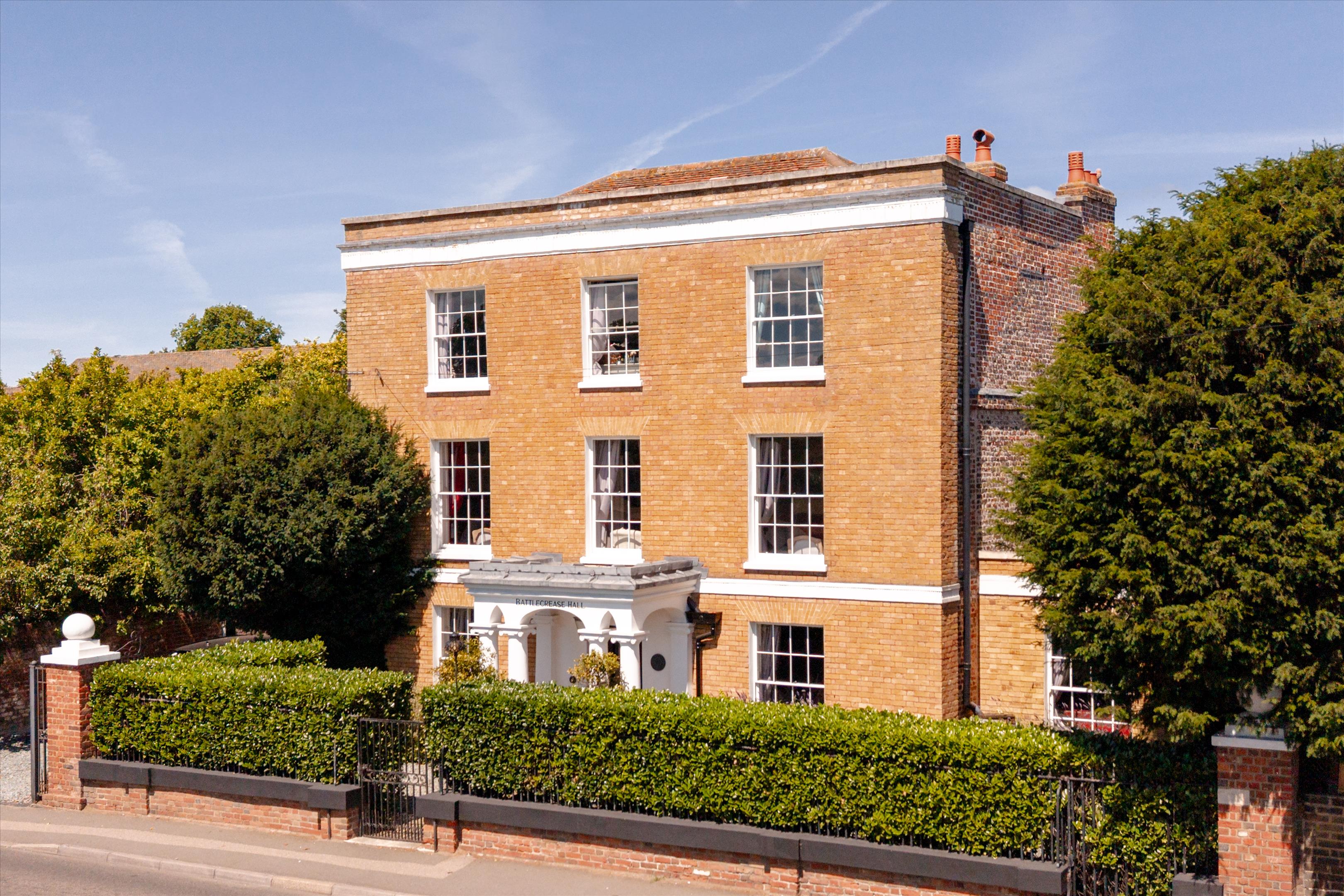 Russell Road, Shepperton, Surrey TW17