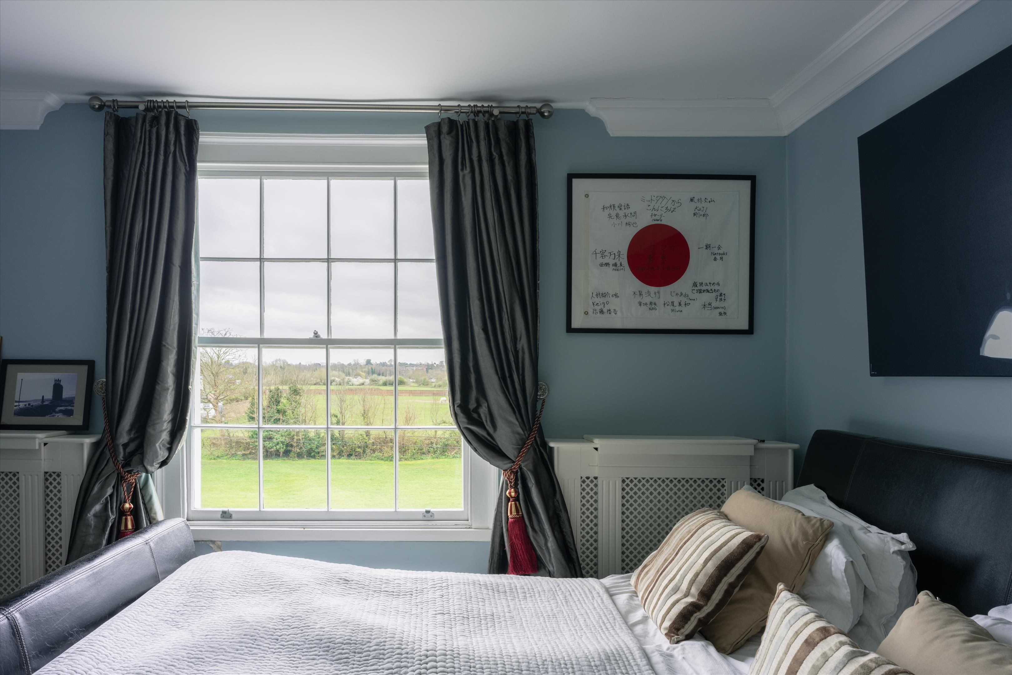 Russell Road, Shepperton, Surrey TW17