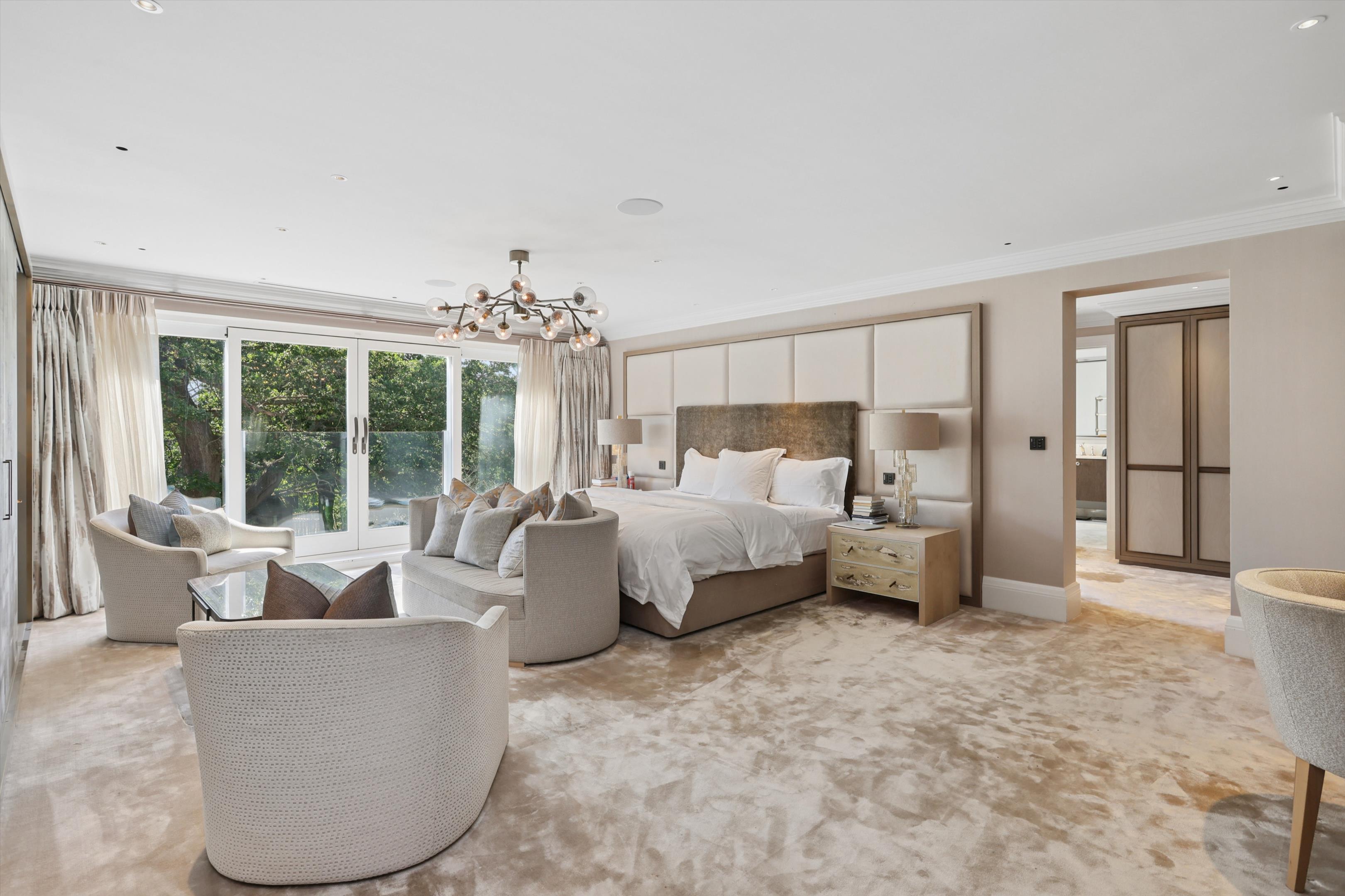 Pachesham Park, Leatherhead, Surrey KT22