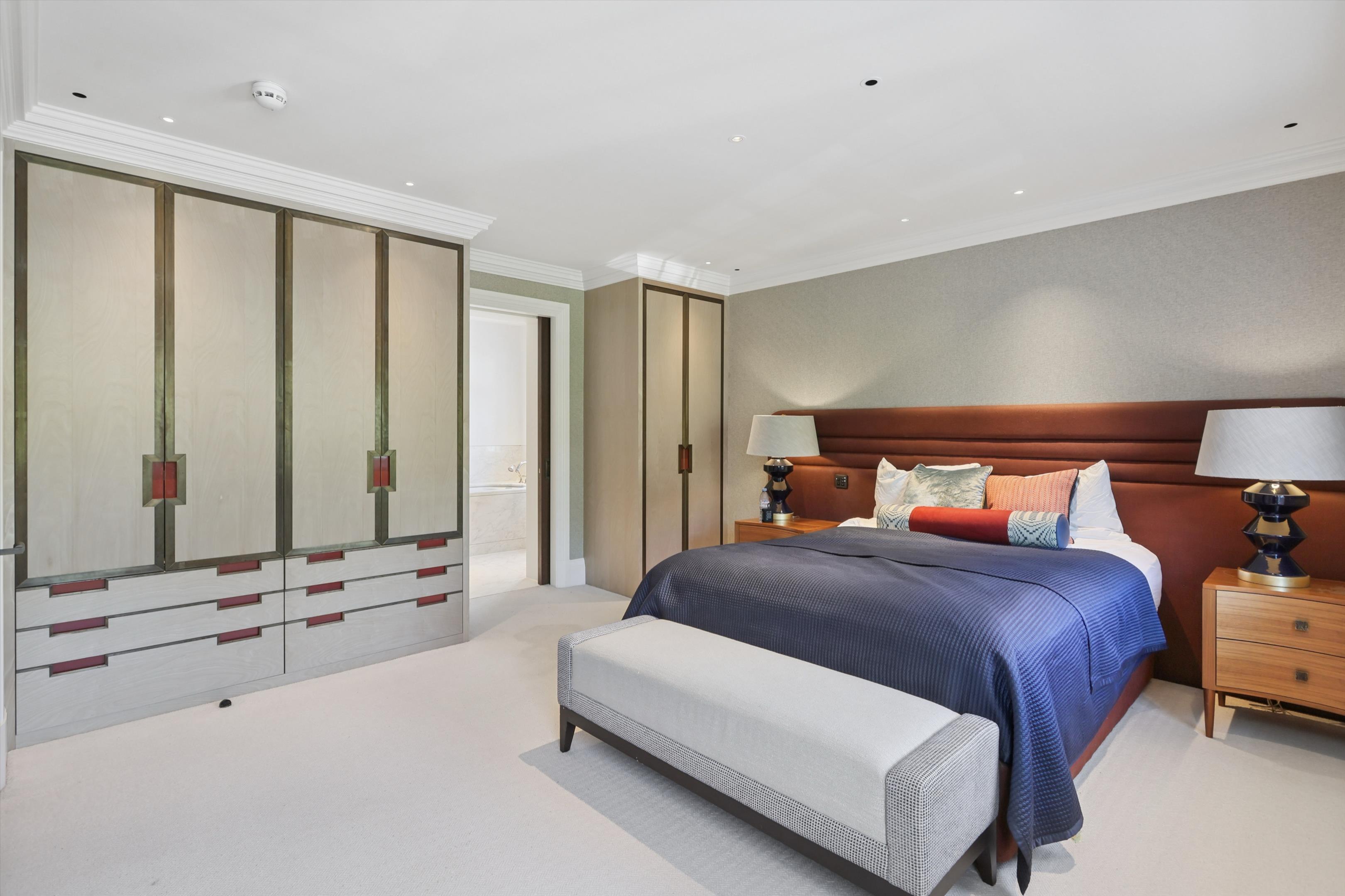 Pachesham Park, Leatherhead, Surrey KT22