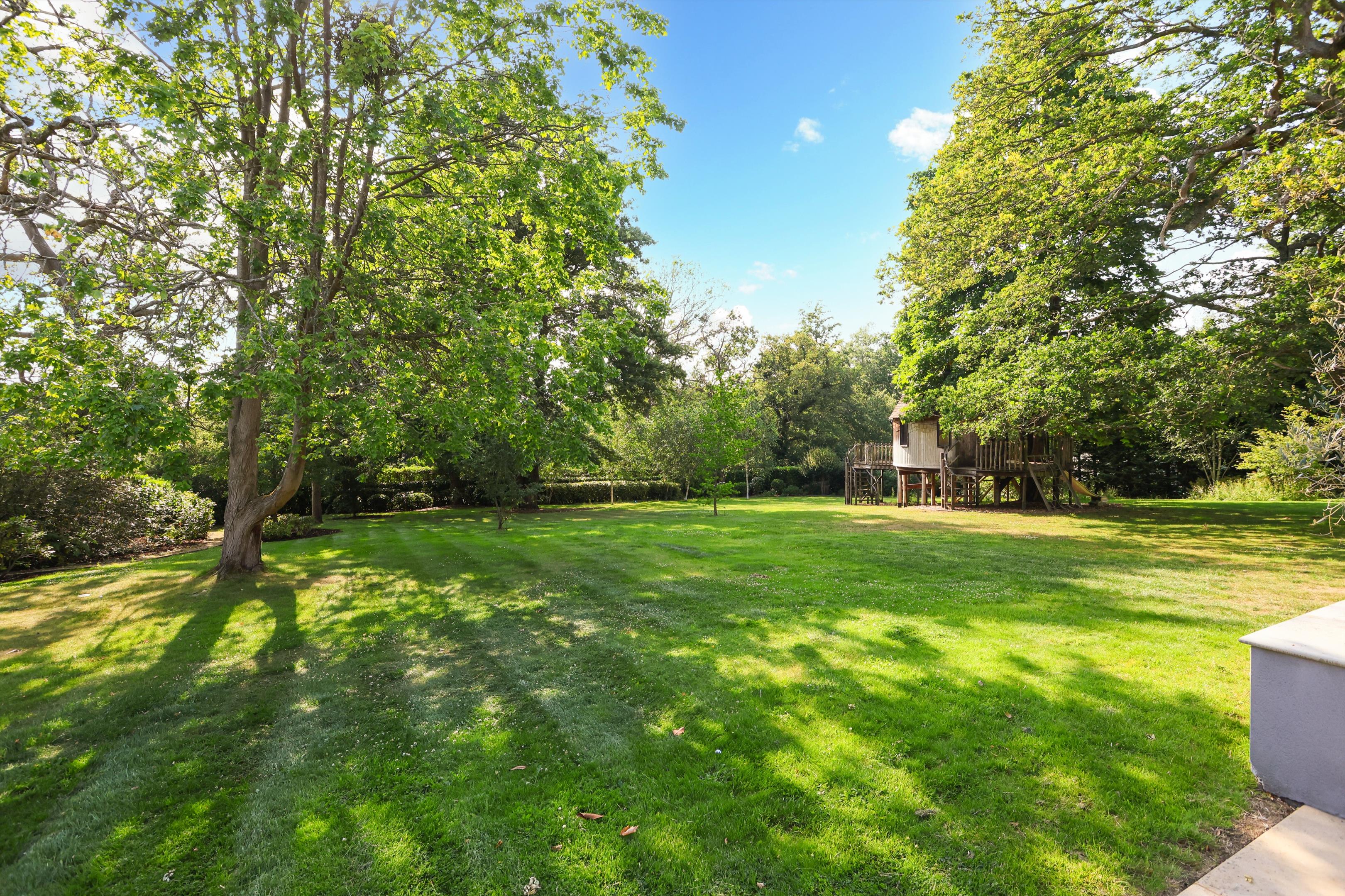 Pachesham Park, Leatherhead, Surrey KT22