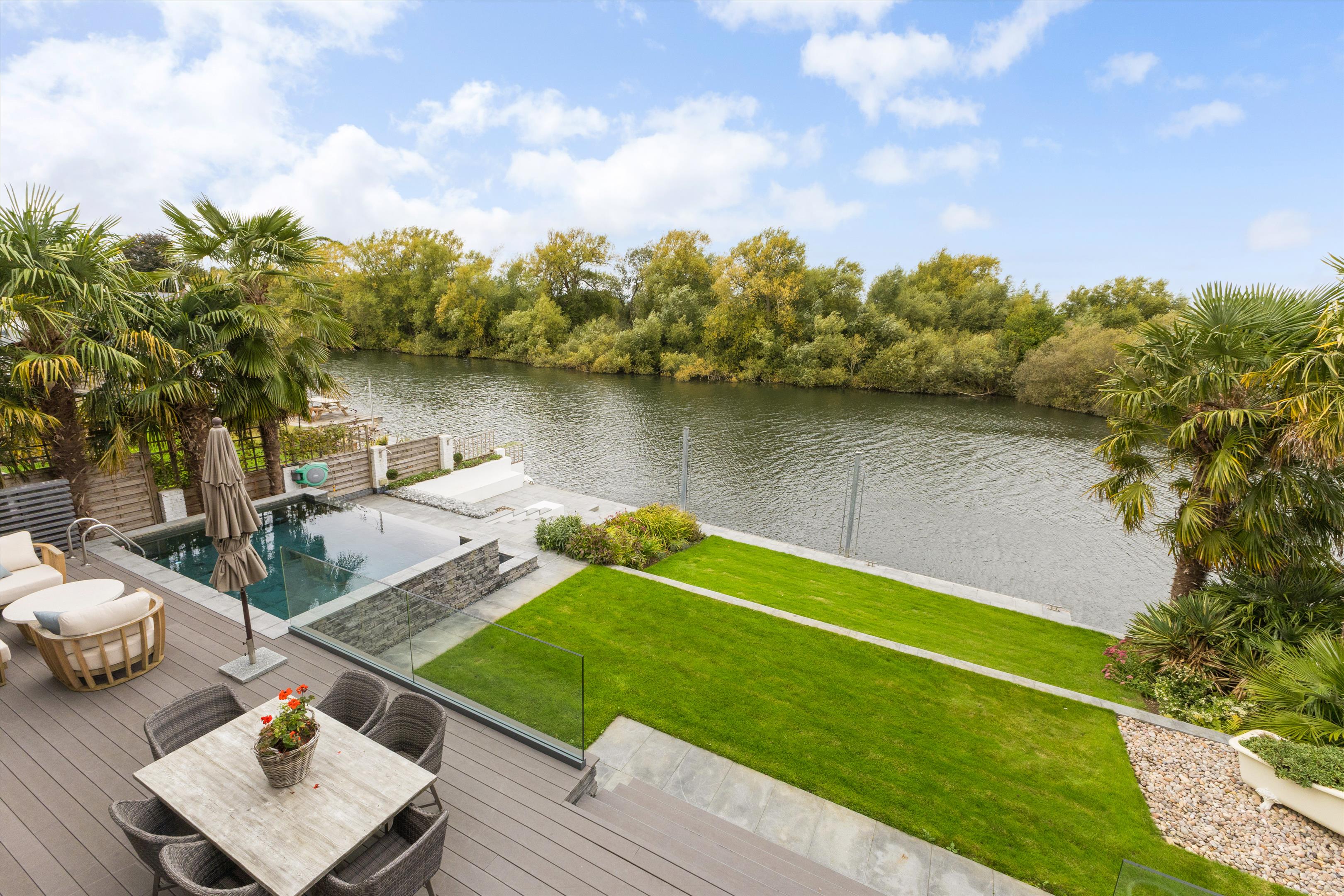 Park Avenue, Wraysbury, Staines-upon-Thames, Berkshire, TW19