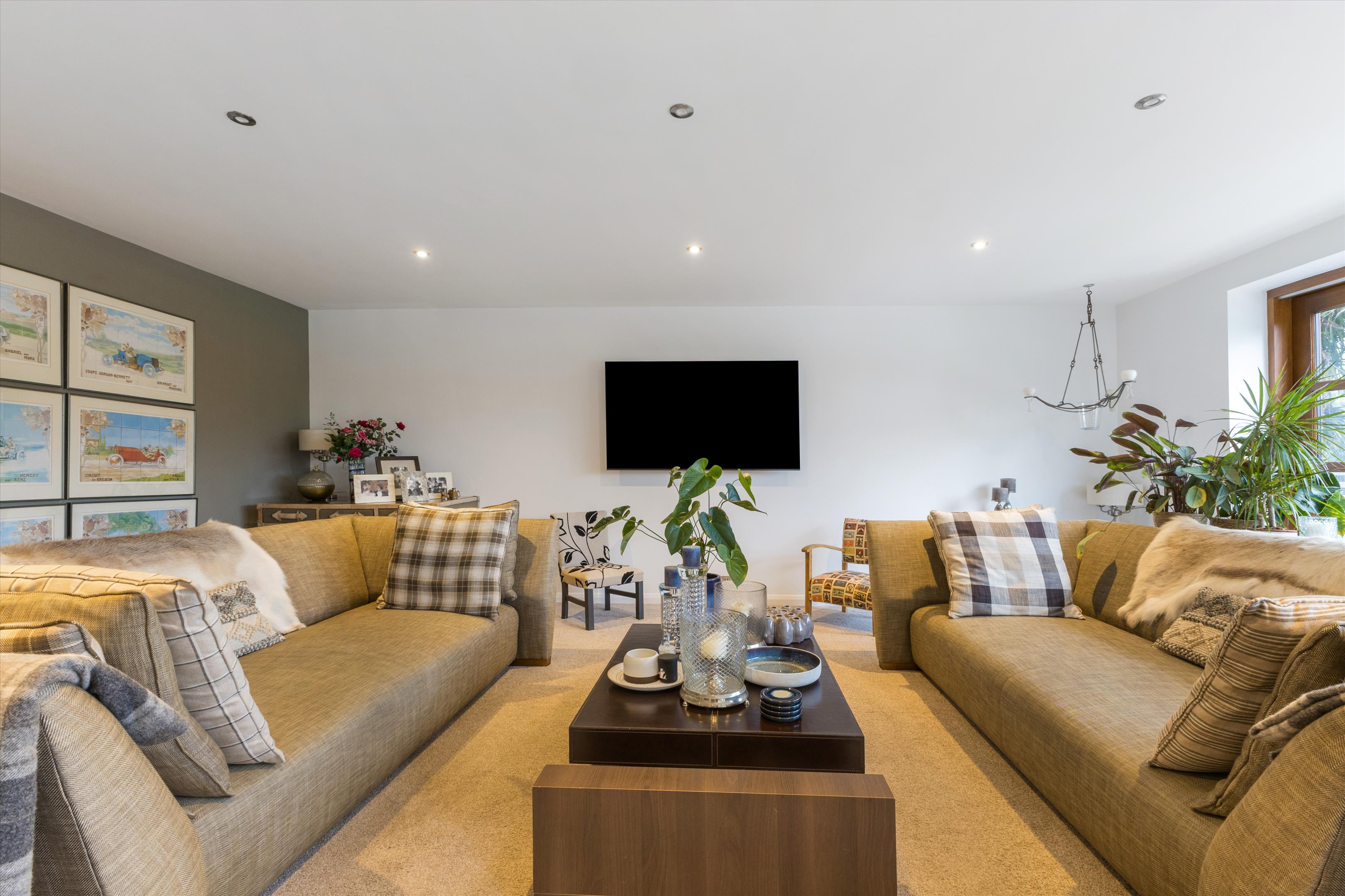 Park Avenue, Wraysbury, Staines-upon-Thames, Berkshire, TW19