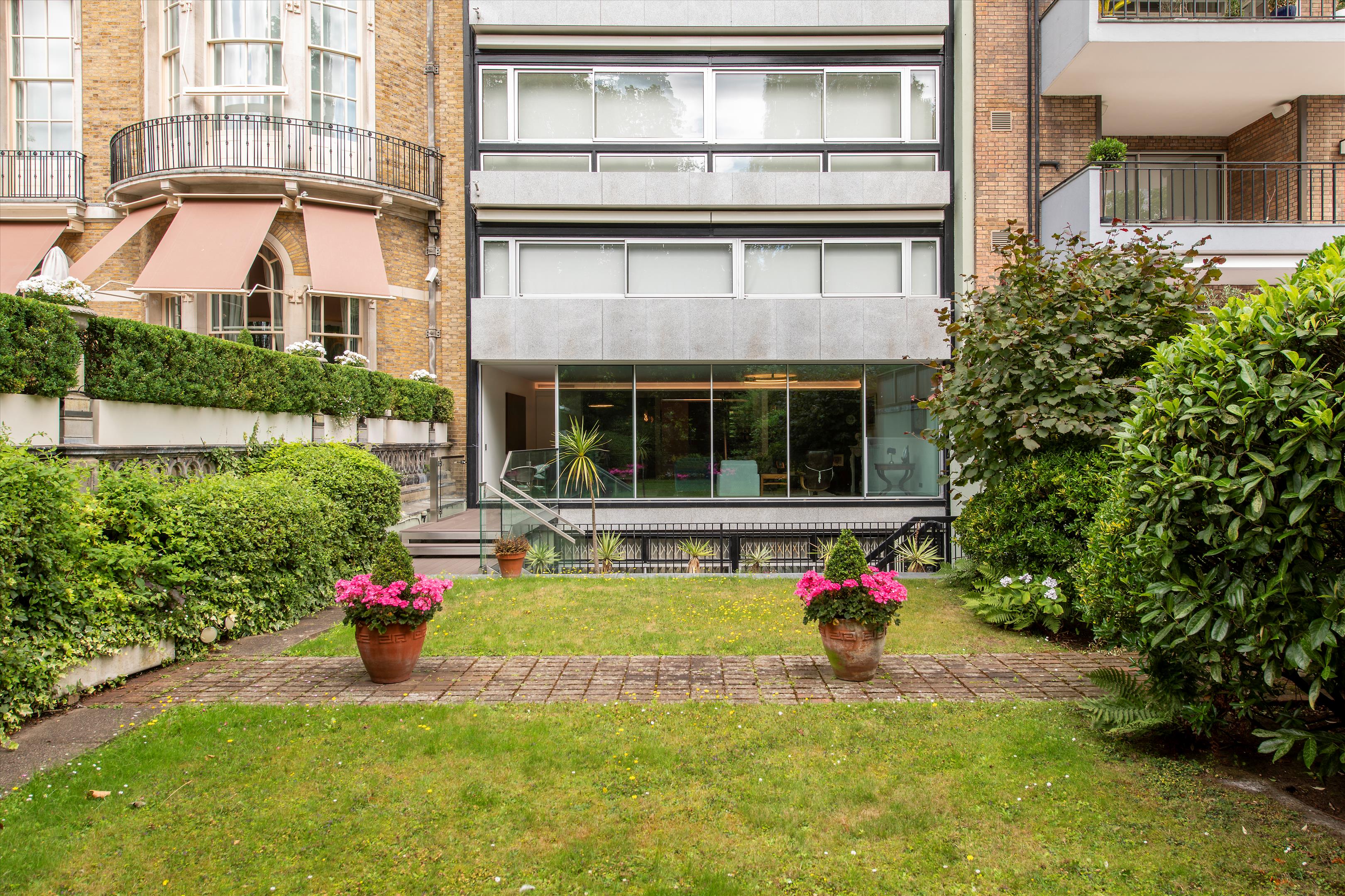 St. James's Place, St. James's, London, SW1A
