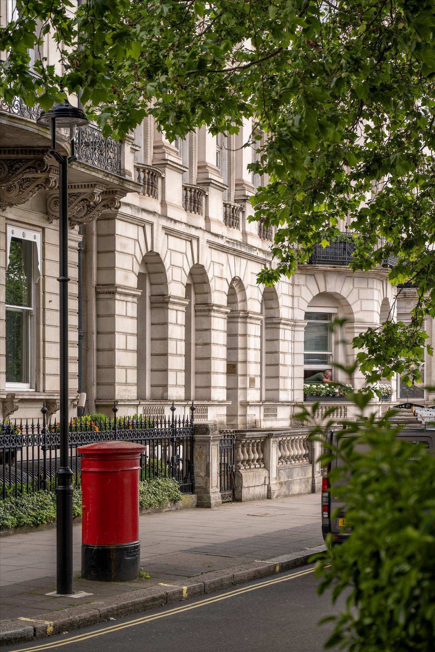 Piccadilly, Mayfair, London, W1J