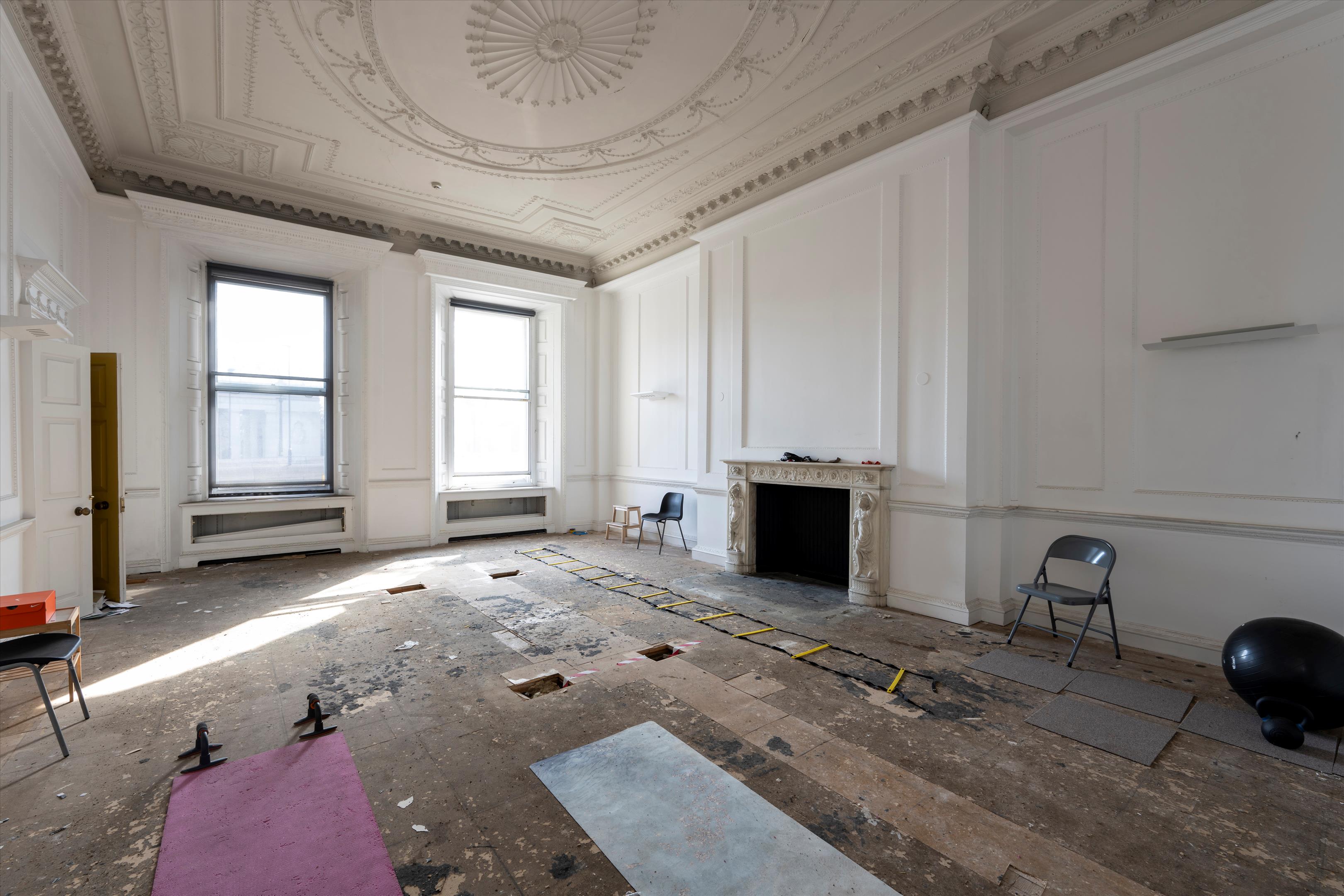 Piccadilly, Mayfair, London, W1J