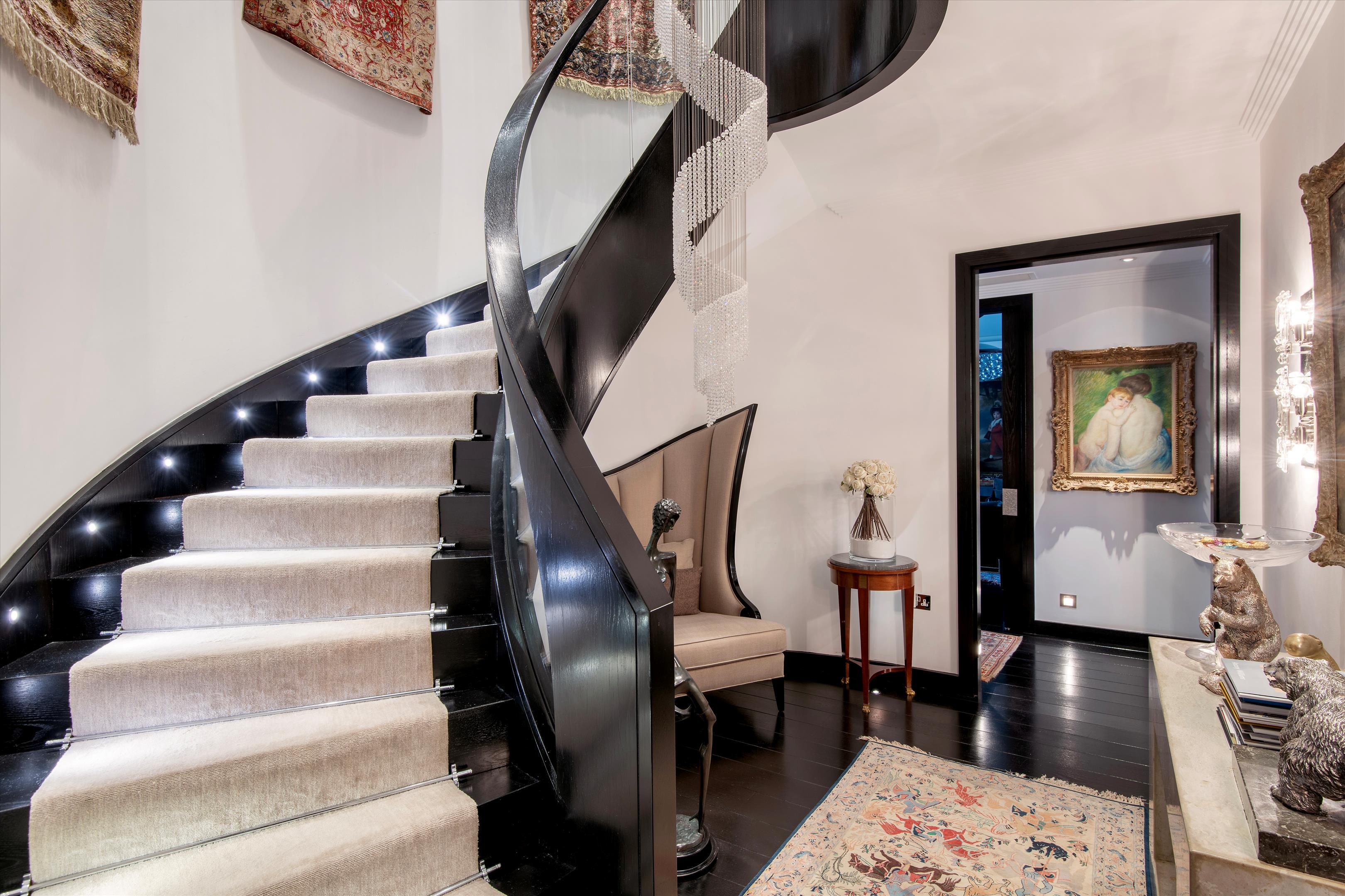 Hill Street, Mayfair, London, W1J